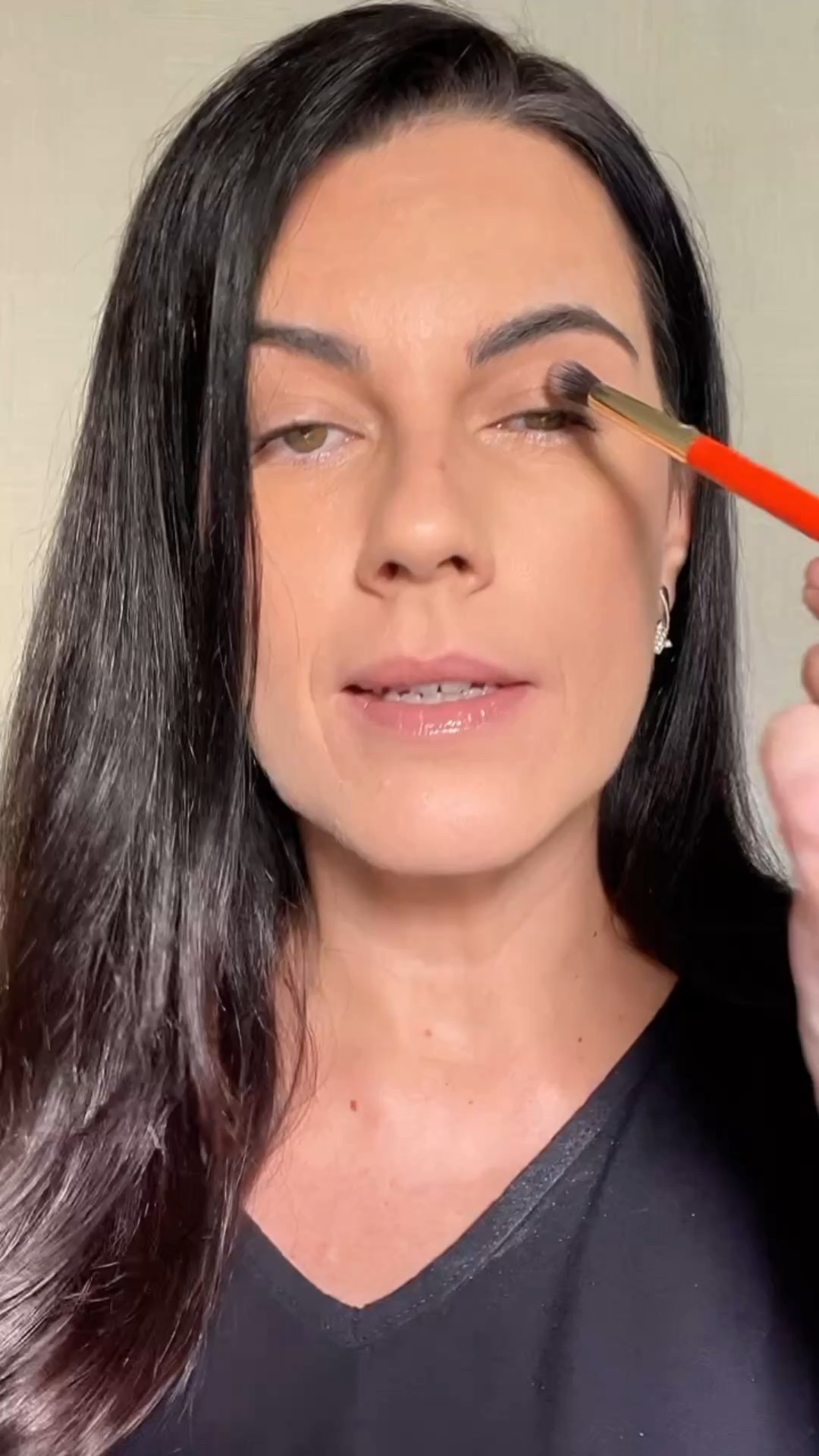 Como aplicar sombra em pálpebra caída  

#LTKbrasil #LTKbeleza