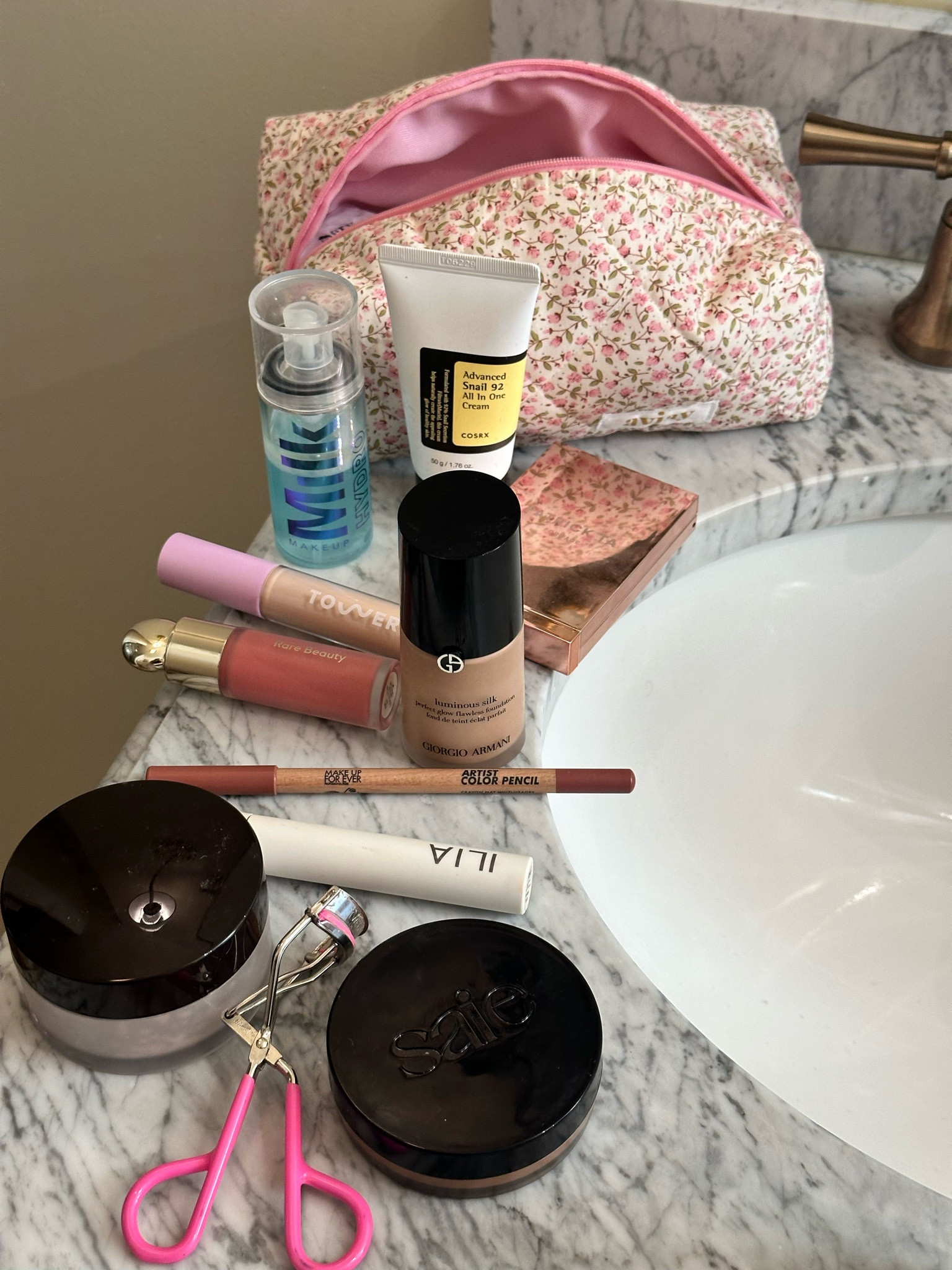 makeup bag items 💌💄🎀

#LTKbeauty #LTKU #LTKsalealert