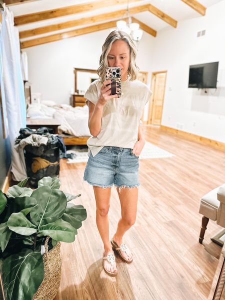 These Target Denim Shorts are Sure to Sell Out

FASHIONABLY LATE MOM 
TARGET
TARGET FIND
TARGET TUESDAY
SHORTS
DENIM SHORTS
MOM SHORTS
HIGH WASTED SHORTS
FRAYED SHORTS
TEE
OVERSIZED TEE
TORY BURCH MILLER
TORY BURCH
MILLER CLOUD
VACATION
SUMMER
SPRING BREAK
MOM STYLE

#LTKstyletip #LTKSeasonal #LTKshoecrush
