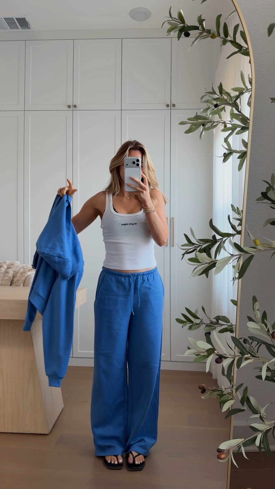 tank: xxs // jacket: xxs // pants: xs — found the cutest walmart matching set 🩵