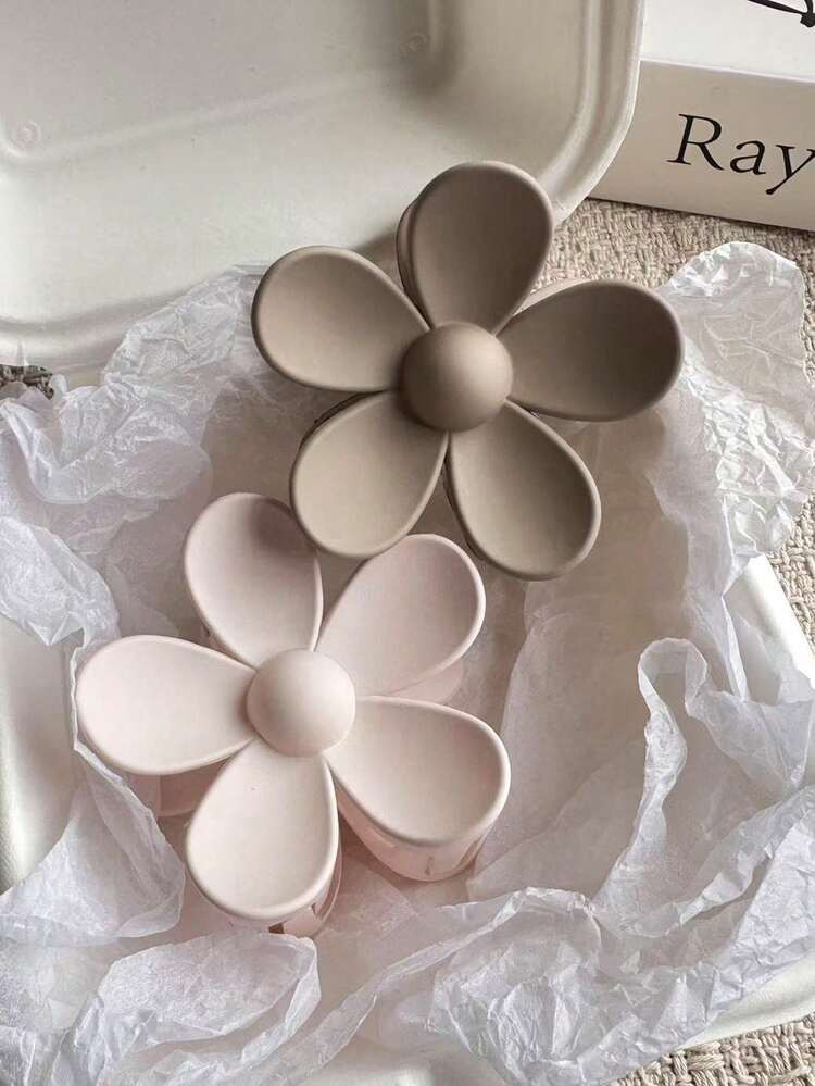 2pcs Women's 7.8cm/3.07in Beige Beach 5-Petal Flower Large Lightweight Plastic Hair Clips, Fashion Versatile High-End Elegant Simple Solid Color Hair Claws, Suitable For Daily Outing, Casual, Party, Commute, Beach Holiday, Ponytail, Bun Hairstyle, Washing Face, Makeup, Outfit Accessory Hair Accessories Women Claw Clip Autumn Accessories Fall Winter For Vacation Outfits Woman | SHEIN