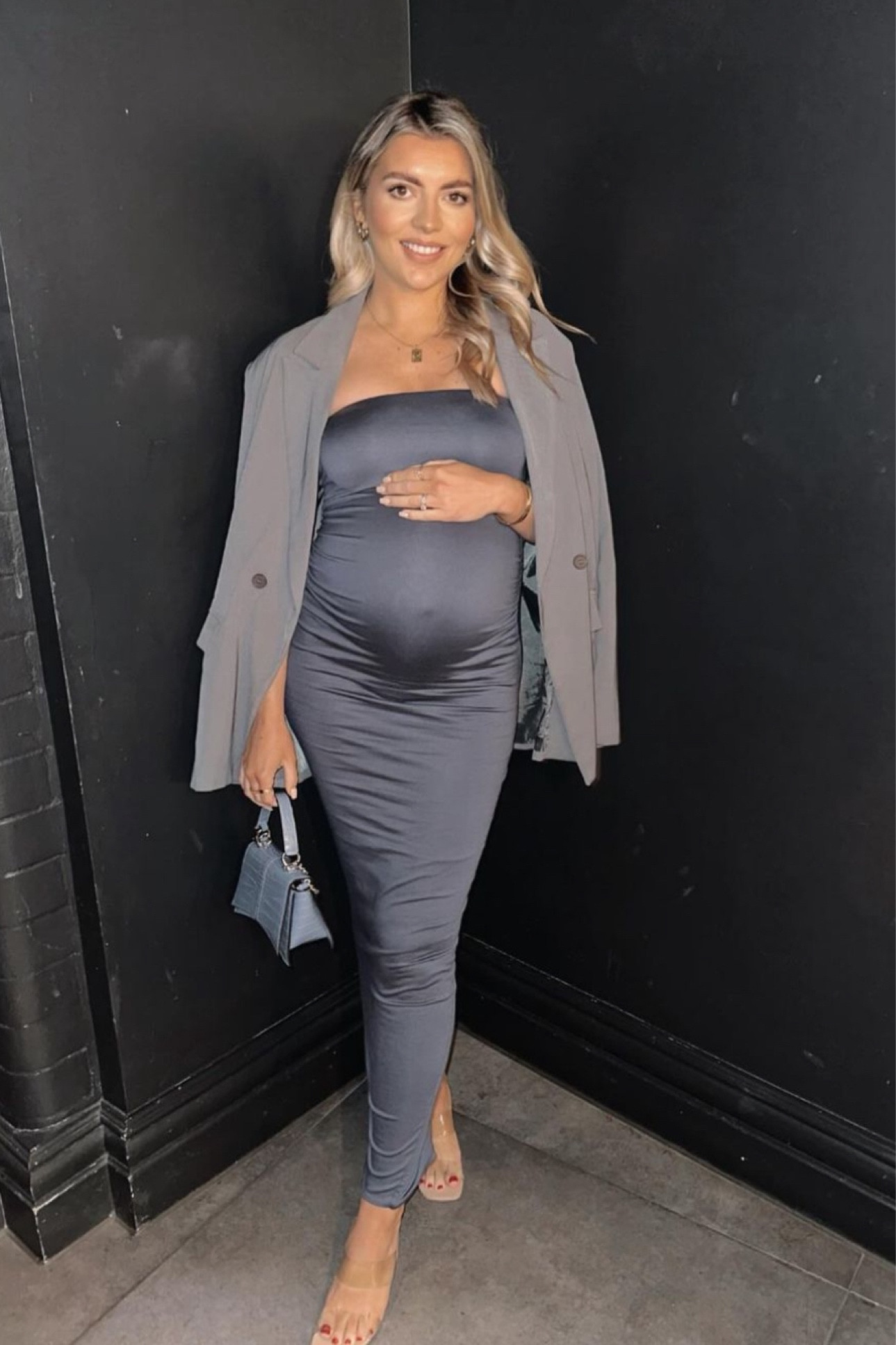 The perfect maternity dress 🤍