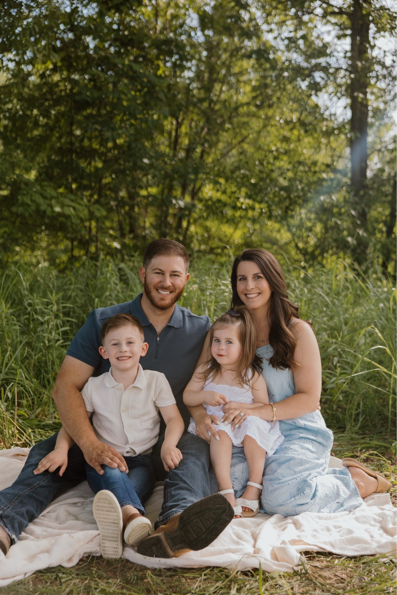 Summer family photos! 

Family photos, family photo outfits inspiration, toddler photoshoot outfit, toddler boy outfit, toddler girl outfit, women’s maxi dress, Amazon finds, target finds, kohls finds. Target circle week, Amazon prime deals

#LTKmomlife #LTKKids #LTKSaleAlert