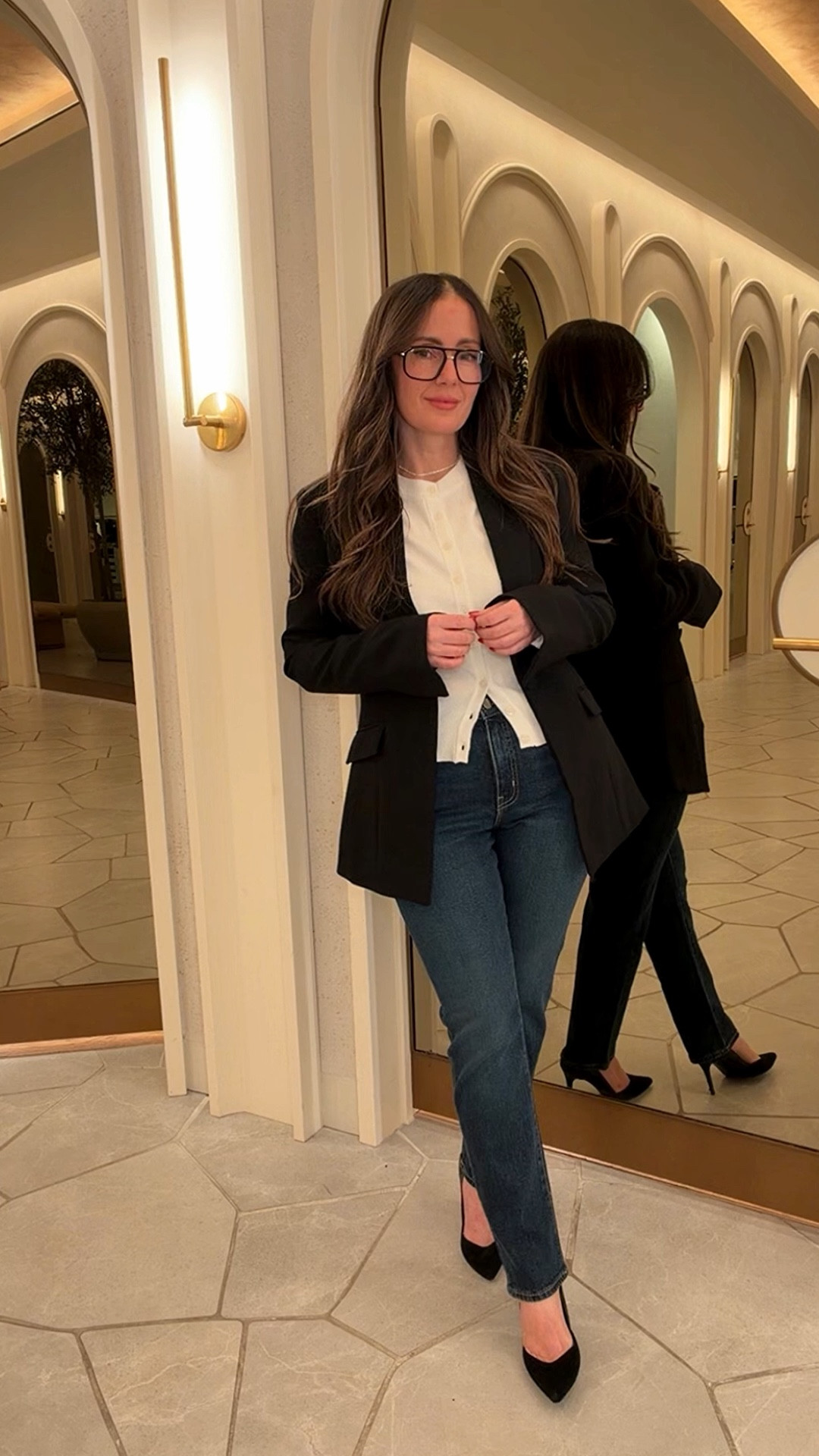 Comfy chic outfits for the office!
Alex pants: S
Beige sweater: XS
Cream off the shoulder sweater: XS
Yasmin pants: 4
Satin skirt: XS
Satin Pants: S
Blazer: XS
Cream mock neck: S
Blue knit crewneck: S
White cardigan: XS
Blue satin top: S