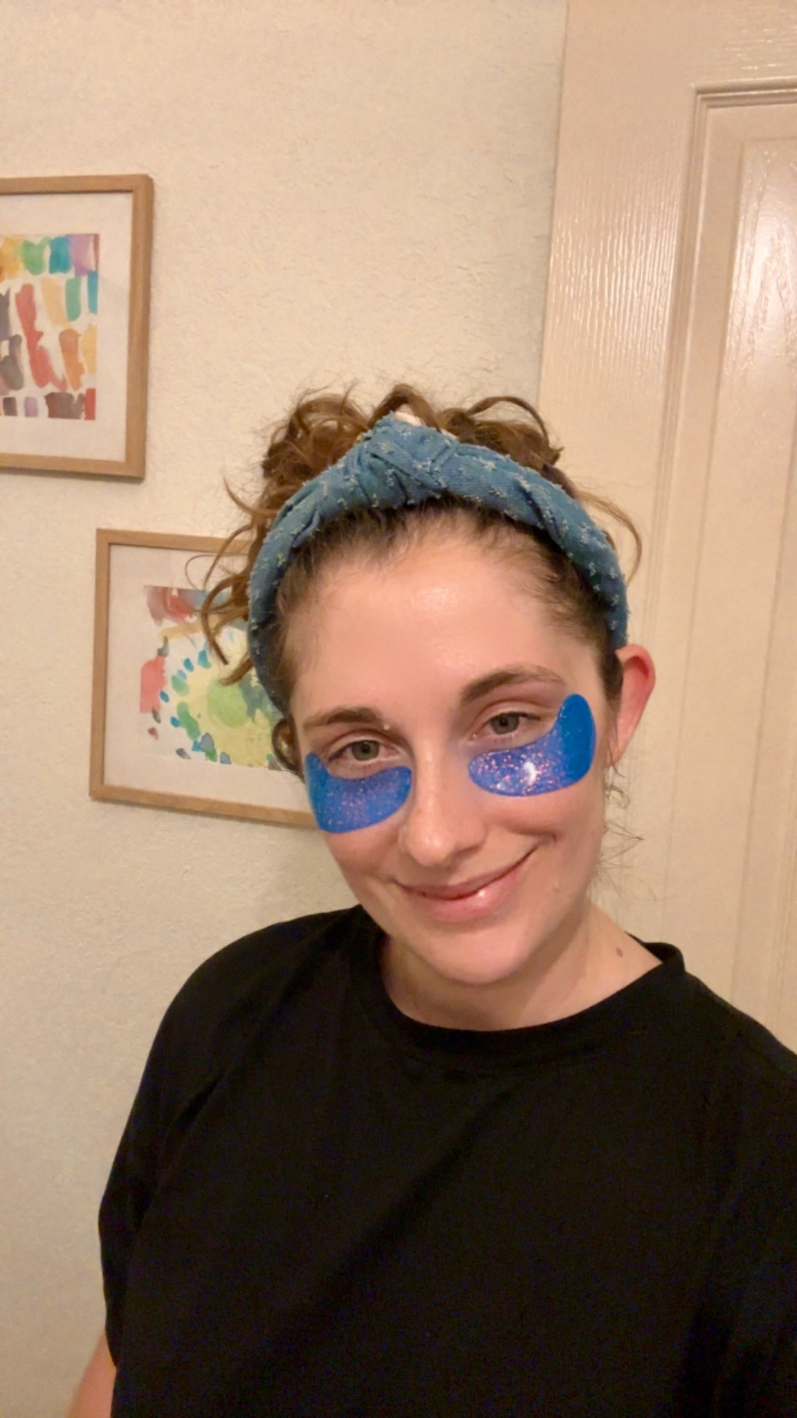 My current little bedtime reset routine 🤍
Under-eye patches, a hot tea, and a few minutes of quiet before bed.

Linking the self-care favorites I keep reaching for lately.

#LTKBeauty #LTKmomlife #LTKselfcare