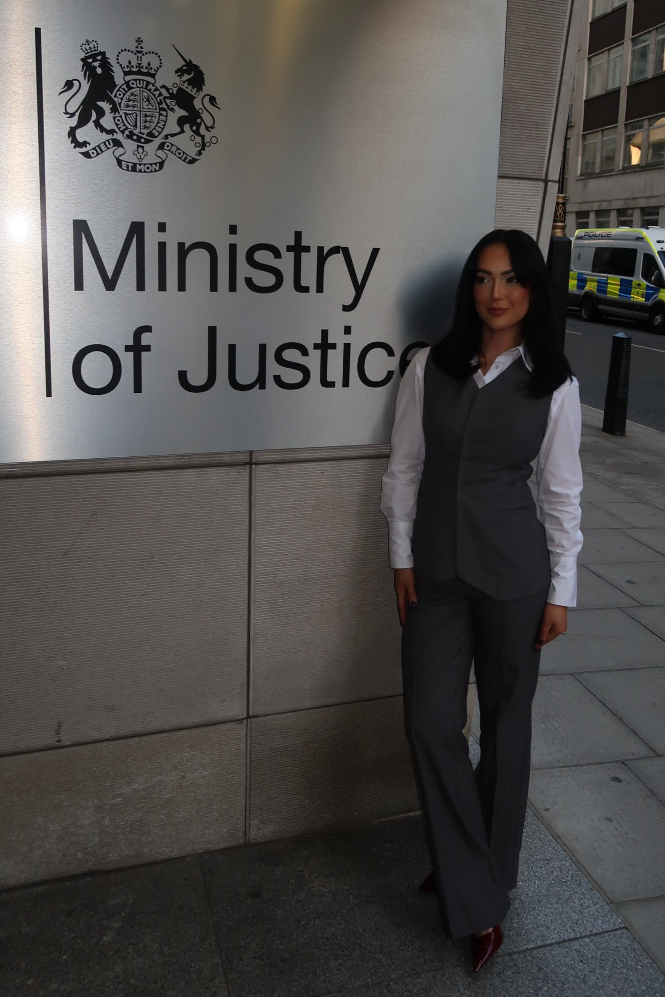 Sometimes I miss being an office girlie, because 28 year old Sharon’s corporate wardrobe would bang 💥

Karen Millen does the best trousers in my opinion! 

#FashionMonth #LTKautumn #LTKshoes