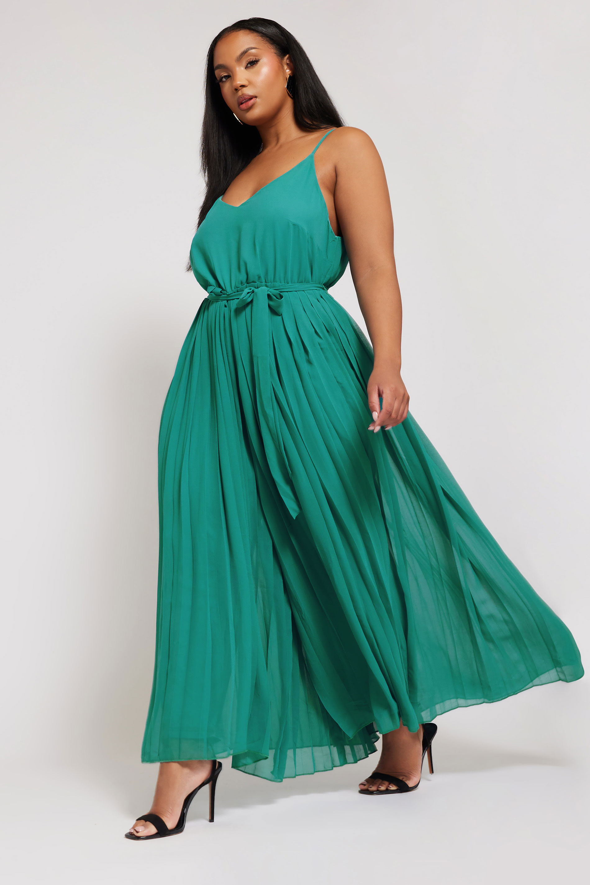 YOURS Plus Size Green Pleated Jumpsuit | Yours Clothing UK