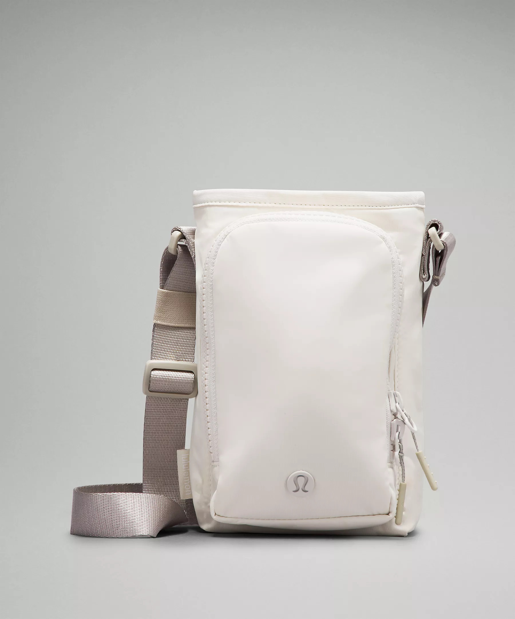 Water Bottle Crossbody with Front Pocket 2L | Lululemon (US)