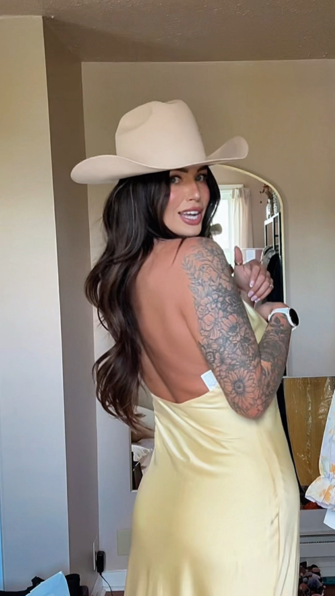 Satin butter yellow maxi dress 

#LTKMidsize #LTKStyleTip