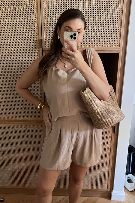 Casual Amazon sightseeing outfit idea for travel! Love this easy to wear set

Size XL 

amazon fashion | amazon midsize | amazon womens fashion | amazon spring fashion | amazon outfit | amazon set | amazon sets 

#LTKFindsUnder50 #LTKMidsize #LTKStyleTip