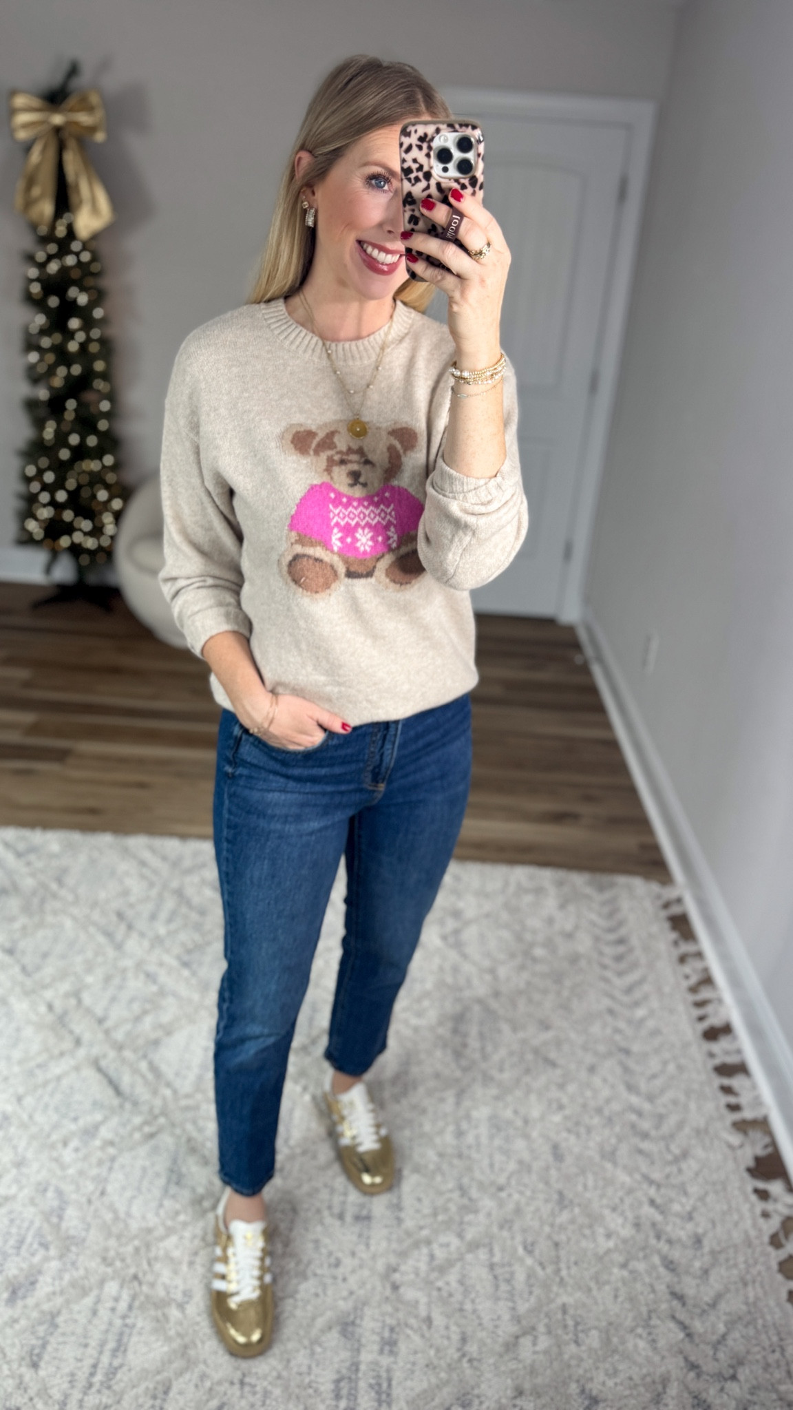 Daily try on, Walmart outfit, Walmart fashion, Walmart try on, Teddy sweater 

Small 

#LTKFindsUnder50 #LTKootd