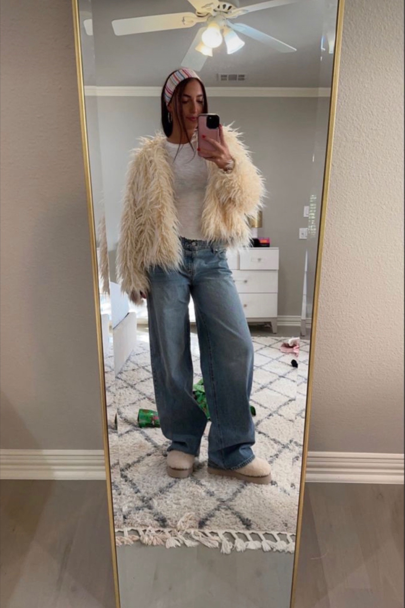 Cute on the go lunch outfit! Linked a similar coat that’s super cute as well as similar jeans and headband! This outfit is comfy but put together and so easy to throw on  

#LTKstyletip #LTKSeasonal