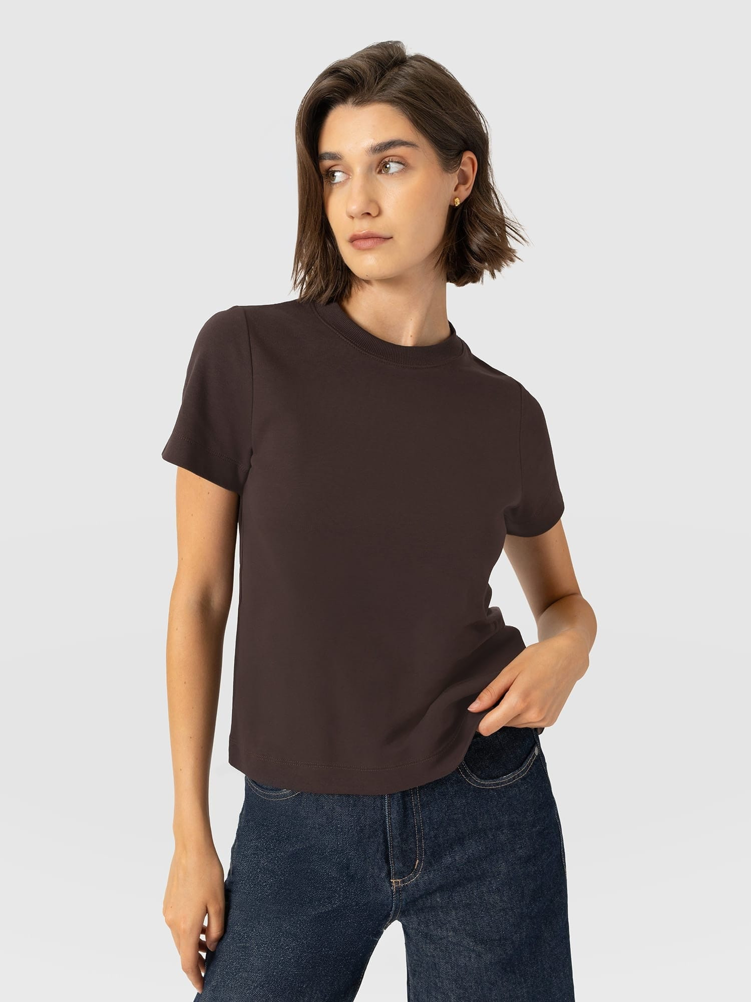 Chelsea Crew Neck Tee - Chocolate | Saint + Sofia (US)
