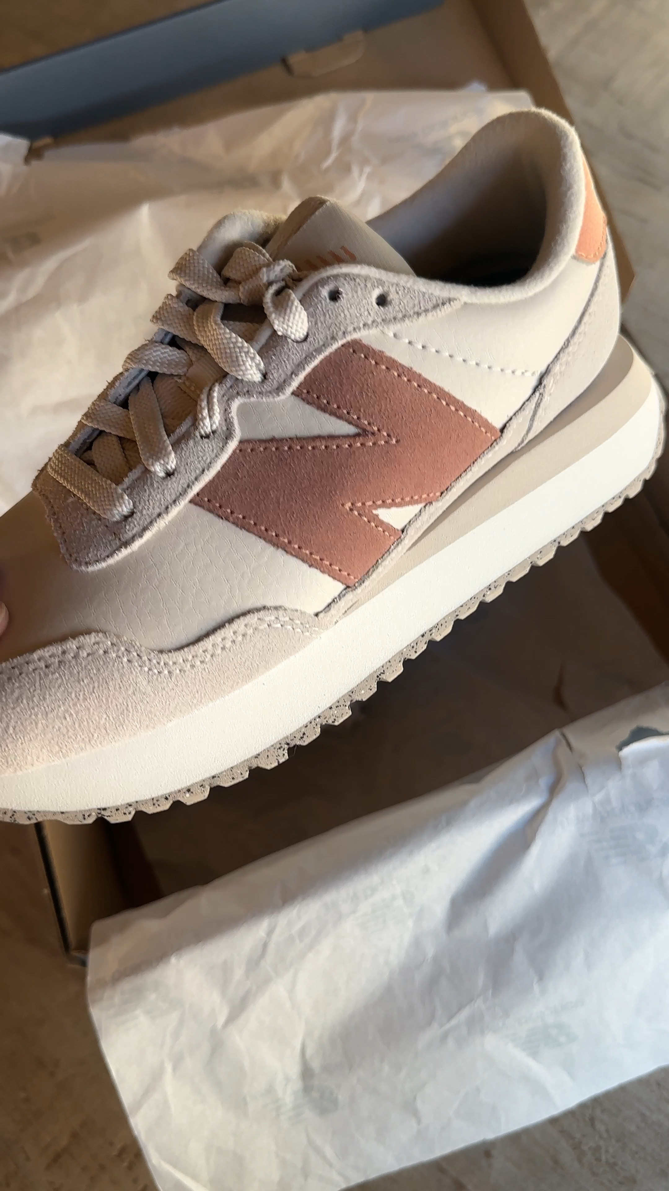 ✨New Balance 237 in Taupe & Rose Gold✨ Looking for the perfect mix of style and comfort?  Whether you’re pairing them with your favorite jeans or sporty athleisure, they give the perfect retro vibe and modern comfort for all day wear! 👟💫


#LTKStyleTip #LTKShoeCrush #LTKFindsUnder100