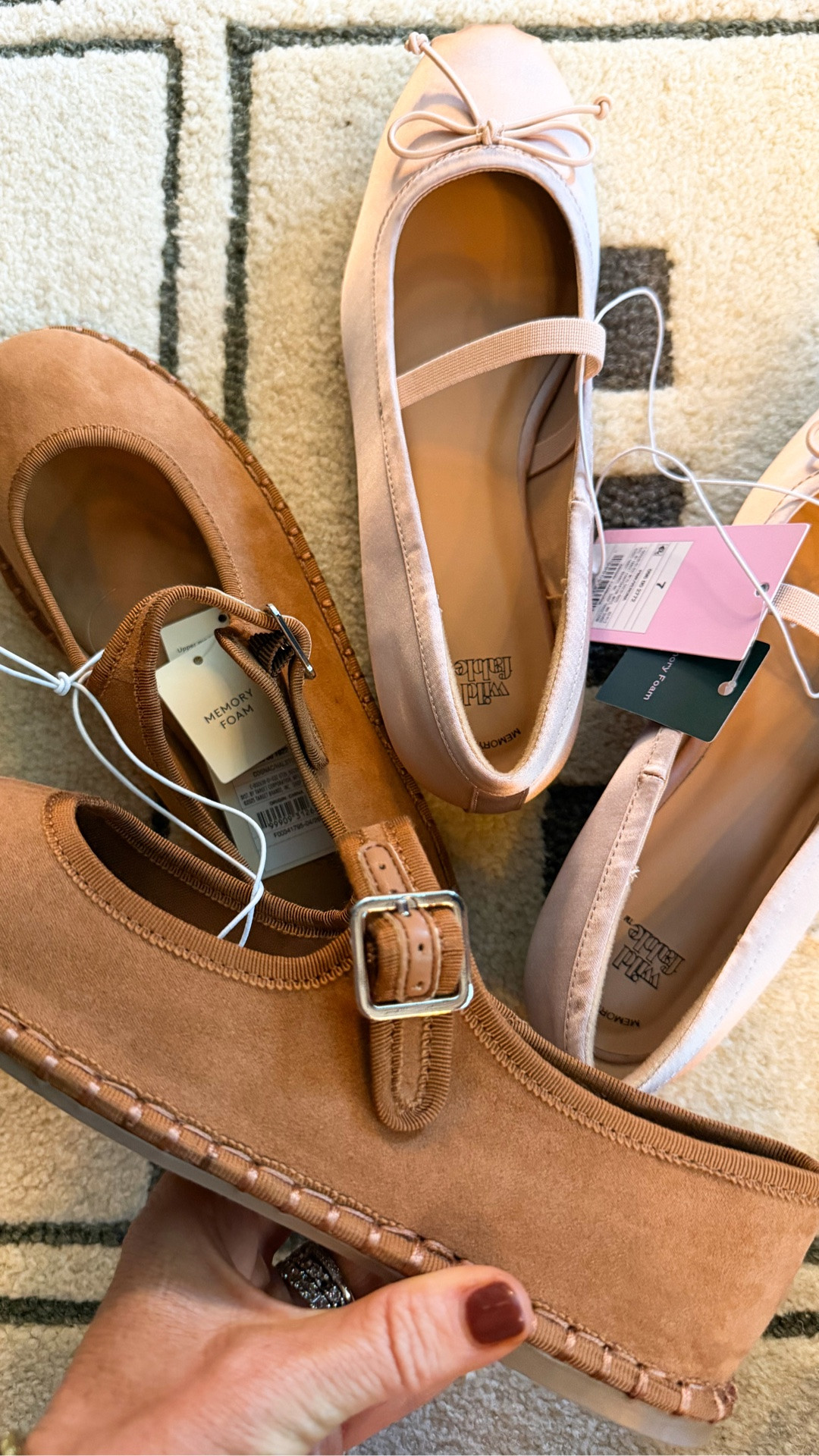 @Target flats for the early fall win!!

#LTKSeasonal #LTKootd