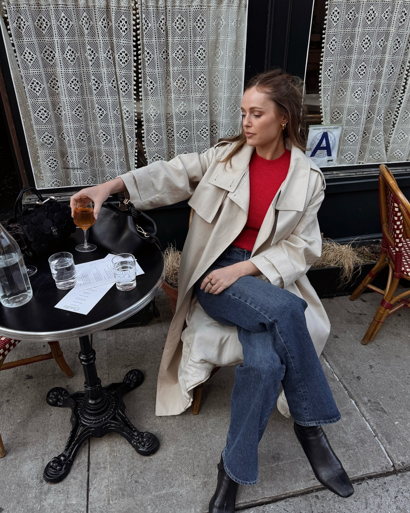 ‘Tis the season to be alfresco (and wine drunk 🍷)