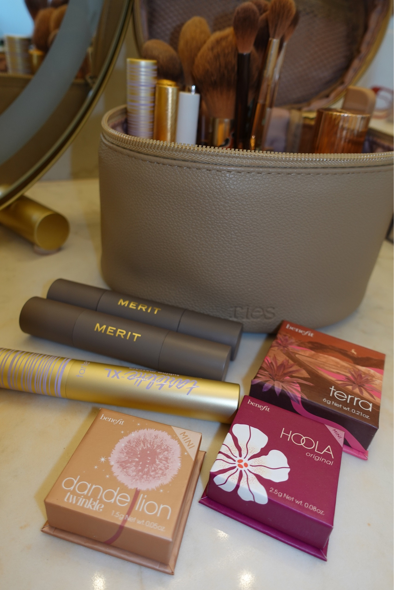 New makeup!

#LTKFindsUnder100 #LTKFindsUnder50 #LTKBeauty