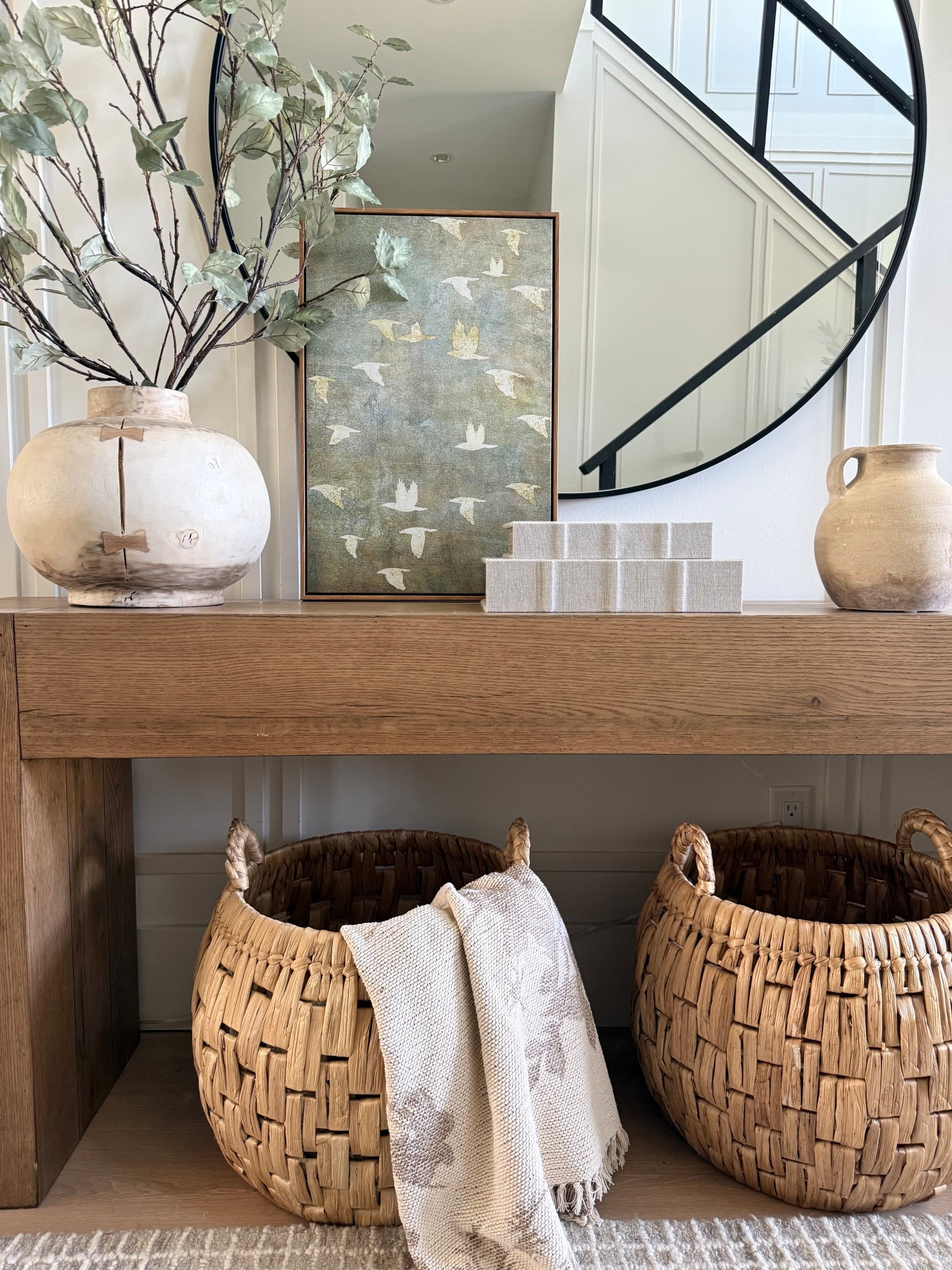 Soft Spring look. Searching for a spot for this new canvas…it’s so pretty! 