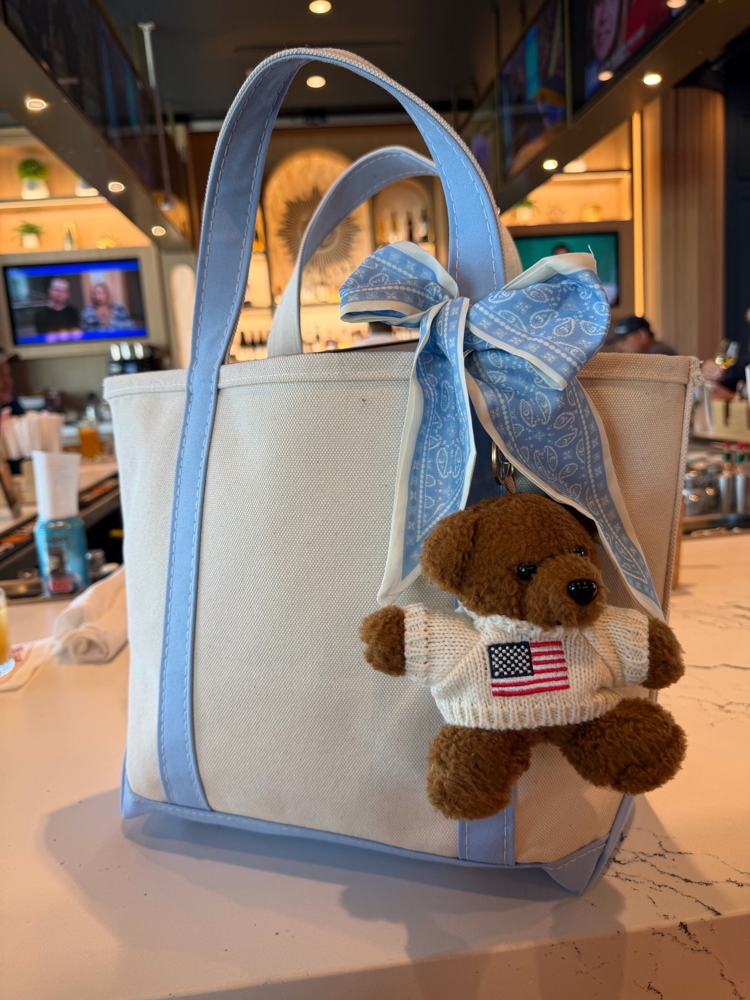 Got me a Boat & Tote 🧸🥰

Bag Size Medium 
Bear Charm - TJ Maxx

#llbean #llbeanboatandtote #boatandtote #travel #travelbag #carryon

#LTKTravel #LTKmomlife #LTKdayinmylife
