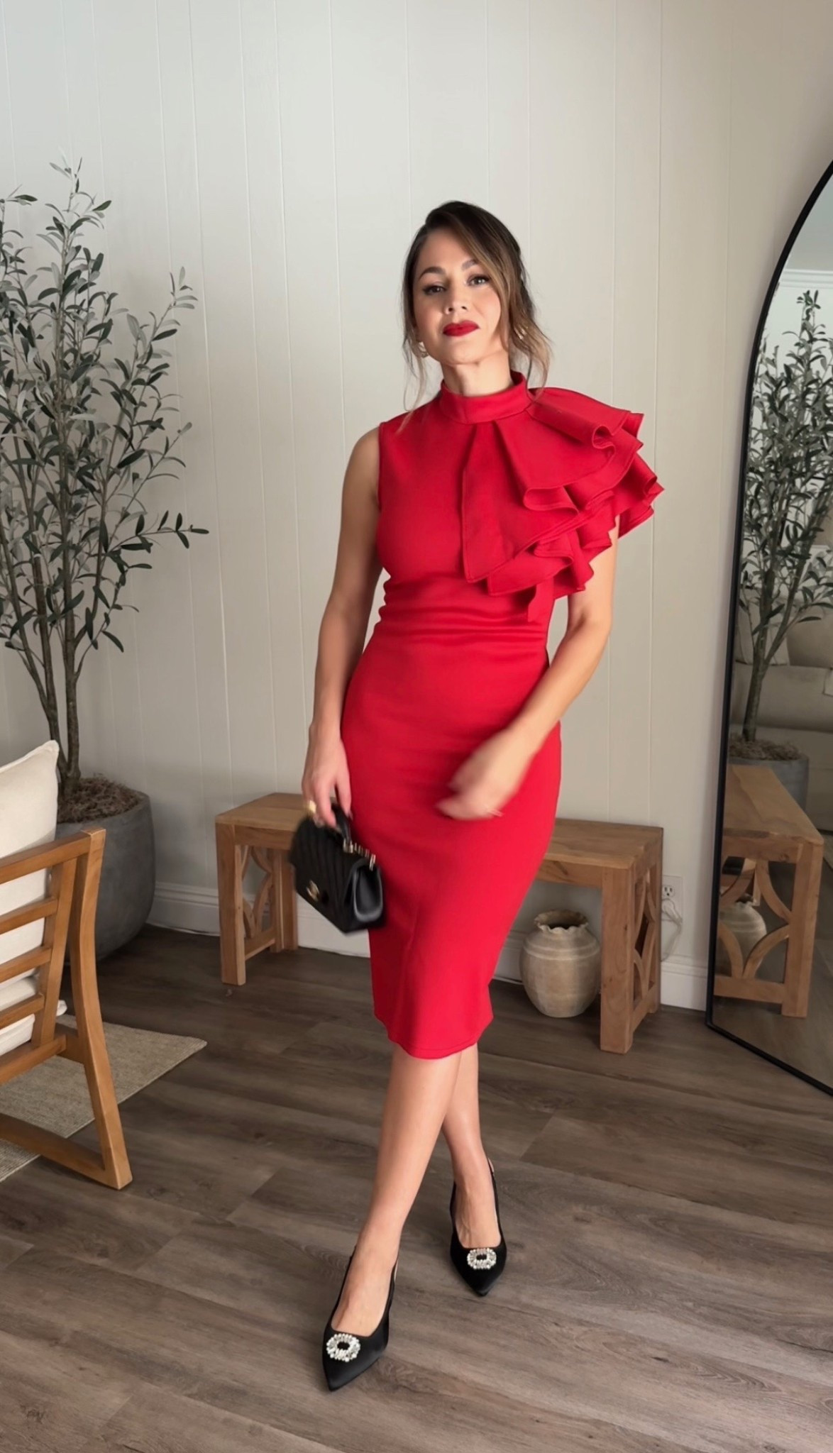 This elegant dress is a showstopper! 

#LTKSeasonal #LTKGiftGuide #LTKHoliday