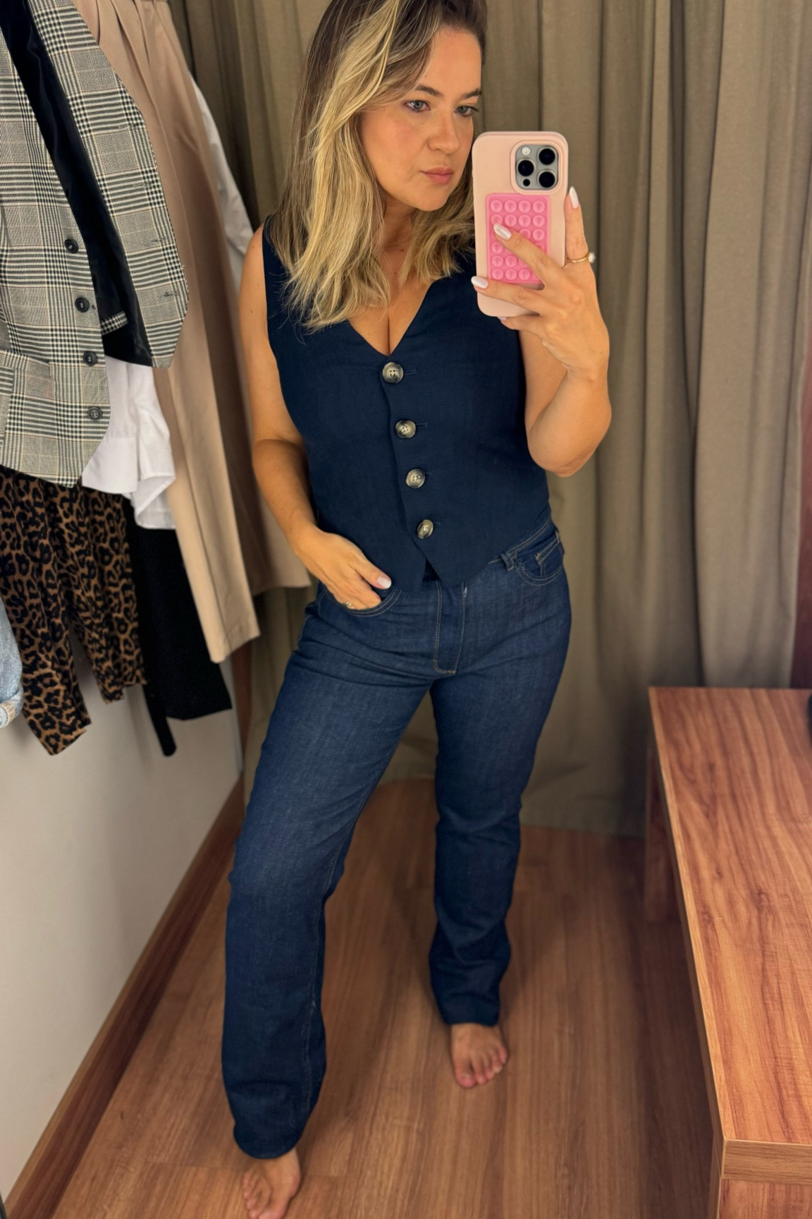 Look Renner ✨ colete azul marinho e jeans reto

#LTKworkwear #LTKbrasil #LTKover40