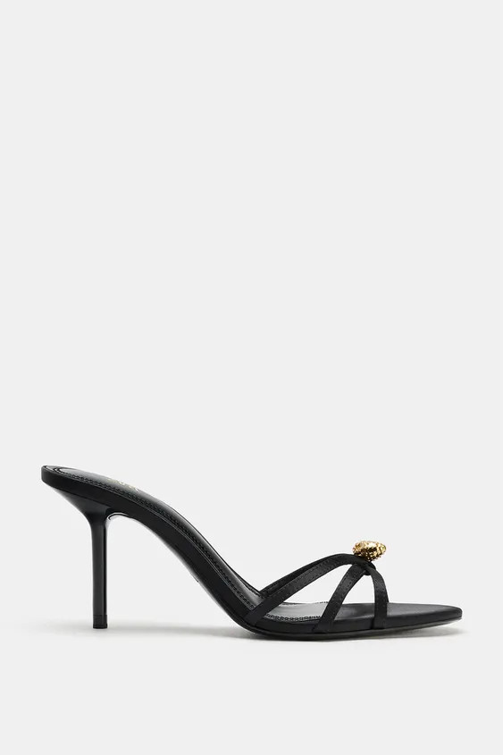 DescriptionCompositionMeasurementsModel height: 174 cmLeather heeled sandals. Front strap with to... | Zara UK