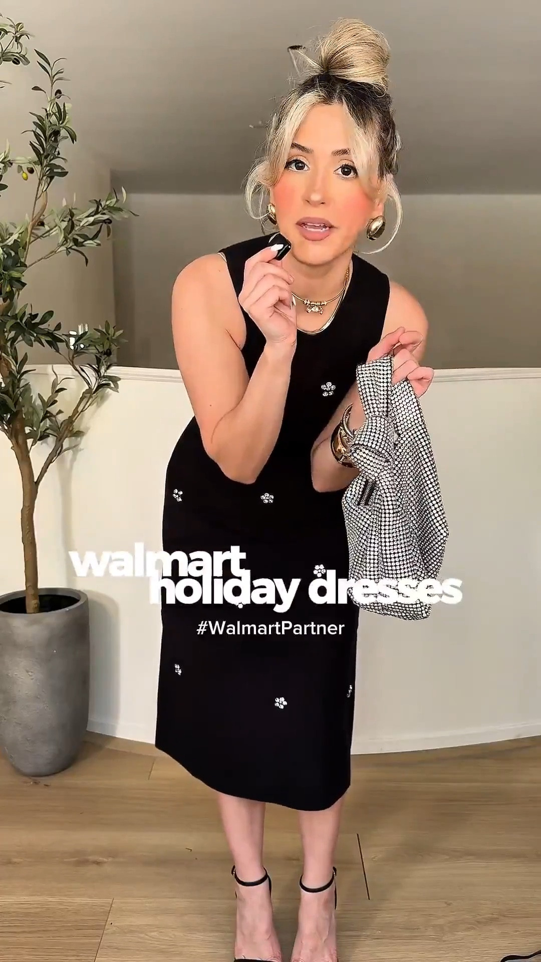 @walmart Holiday dresses UNDER $30👌🏼✨😍 #WalmartPartner 
#WalmartStyle
@WalmartStyle

Wearing XS in all of them! 


#LTKootd #LTKgrwm #LTKHoliday