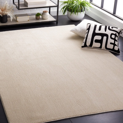 Safavieh Revive Safeta 5' 3" x 7' 7" Area Rug, Ivory | Ashley Homestore