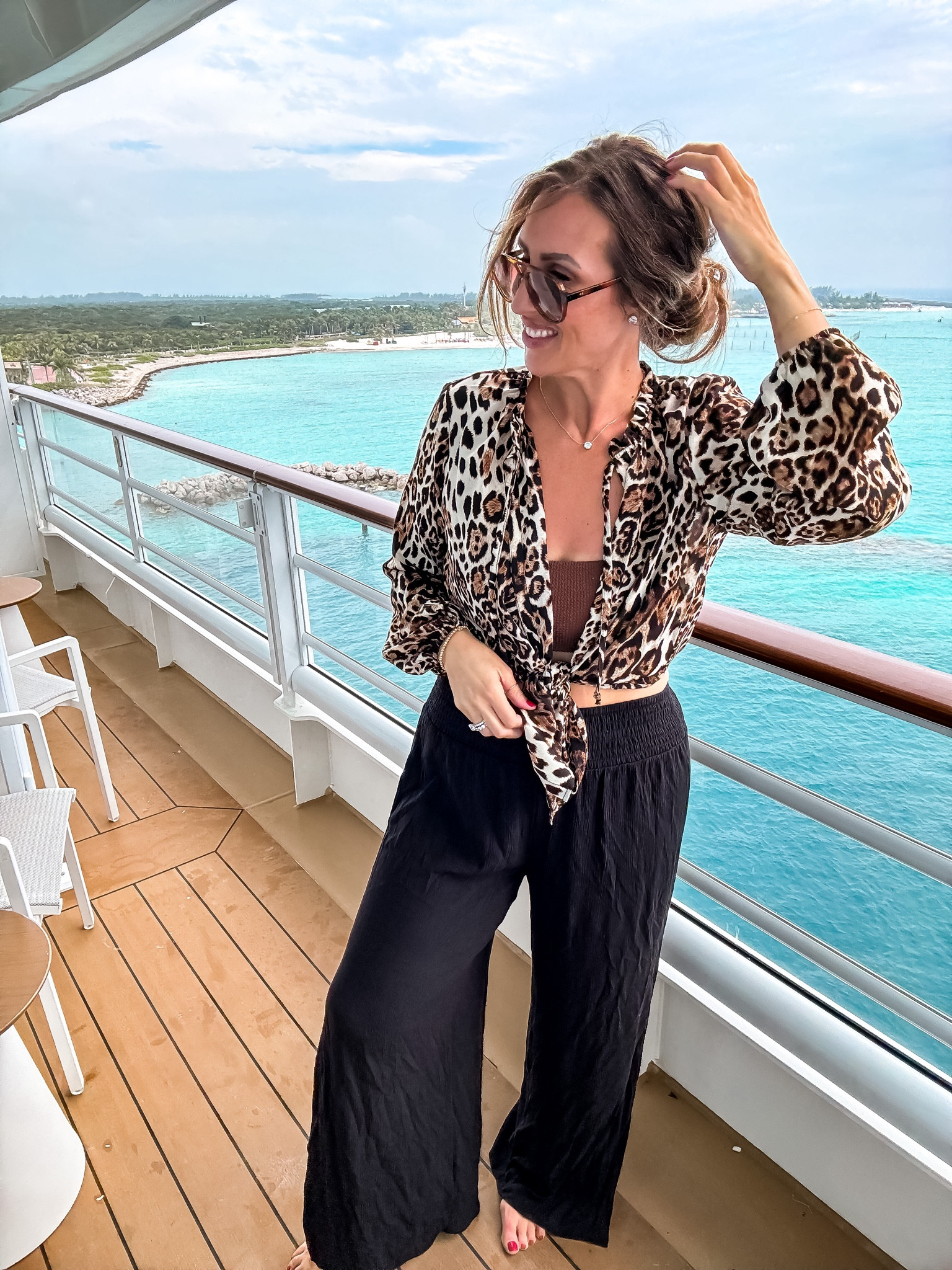 Size large coverup top size large gauze target pants 


#LTKmidsize #LTKfindsunder100 #LTKswim