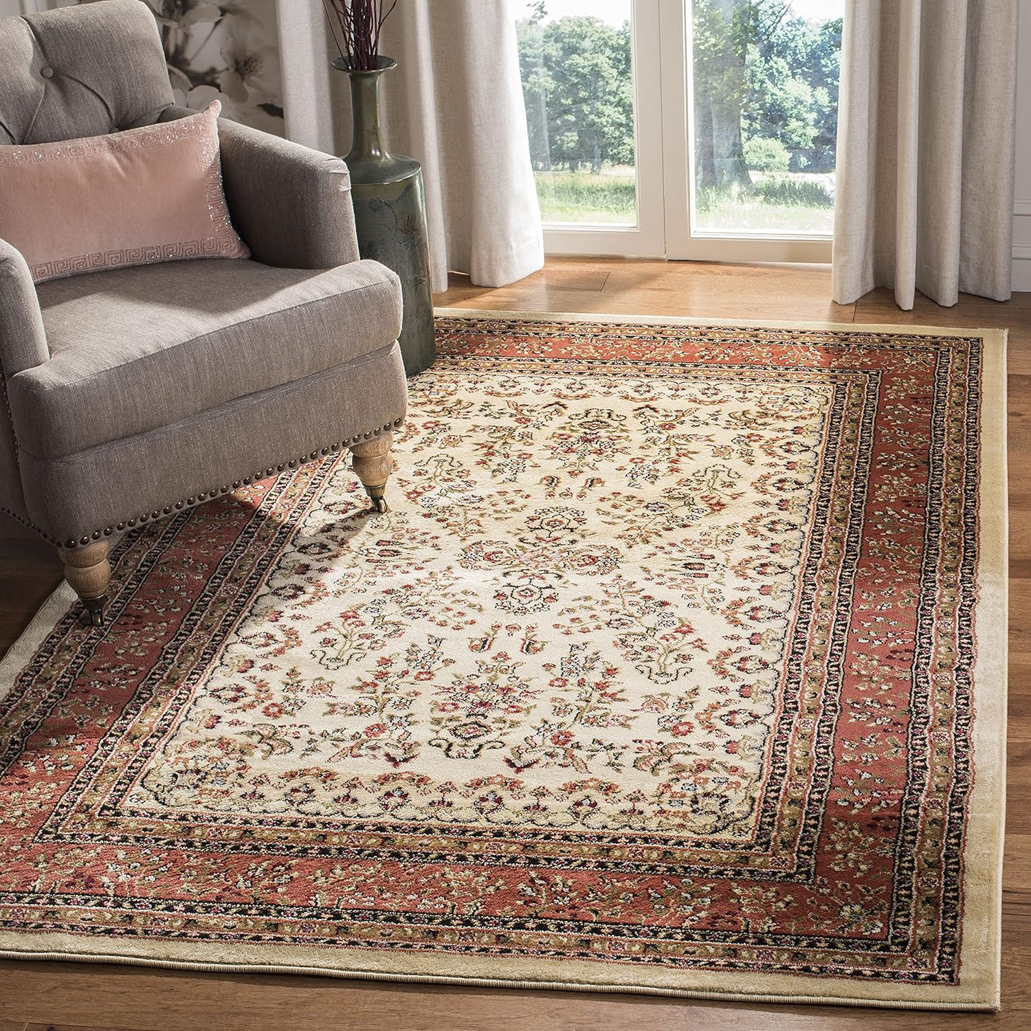 SAFAVIEH Lyndhurst Collection Area Rug - 5'3" x 7'6", Ivory & Rust, Traditional Oriental Design, Non-Shedding & Easy to Clean, Ideal for Living Room, Bedroom, Dining Space (LNH331R) | Amazon (US)