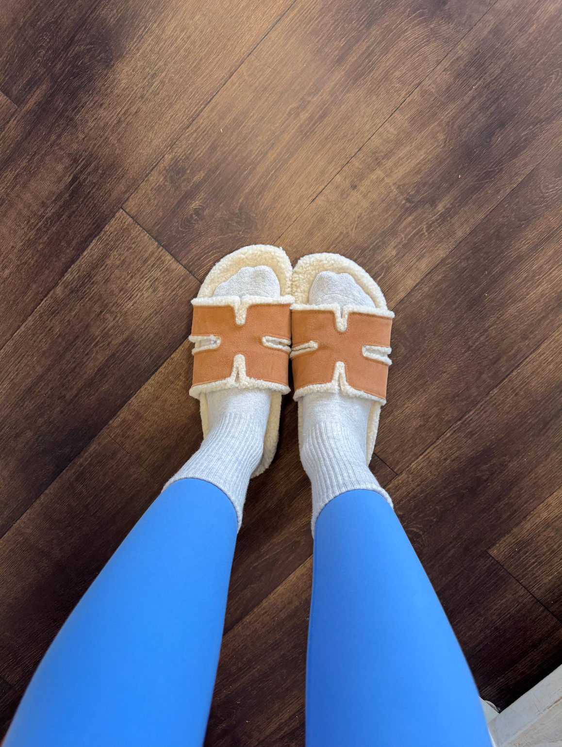 been LOVING these slippers/slides from amazon! 

 