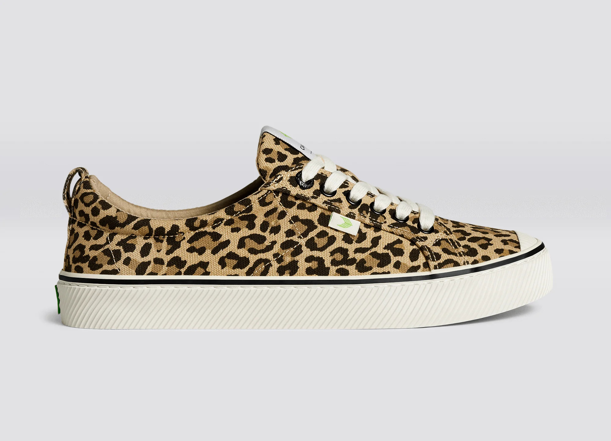 Leopard Canvas | Cariuma