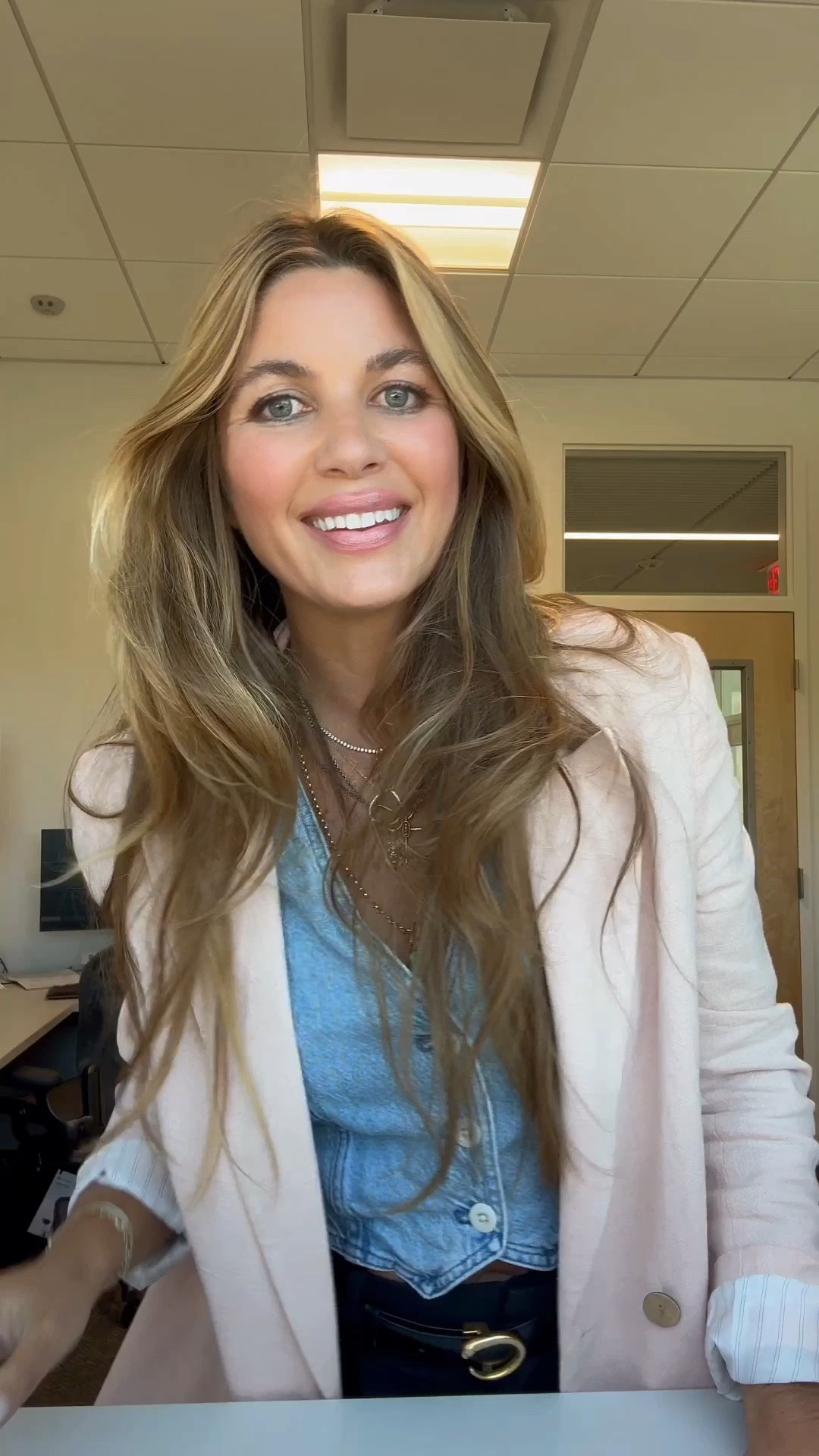 Hope you enjoy the message ⚡️💎
Vest: size 8
Lips: Armani Berry gloss + muted pink liner 
Blush: true pink 


#LTKbeauty #LTKxSephora #LTKVideo