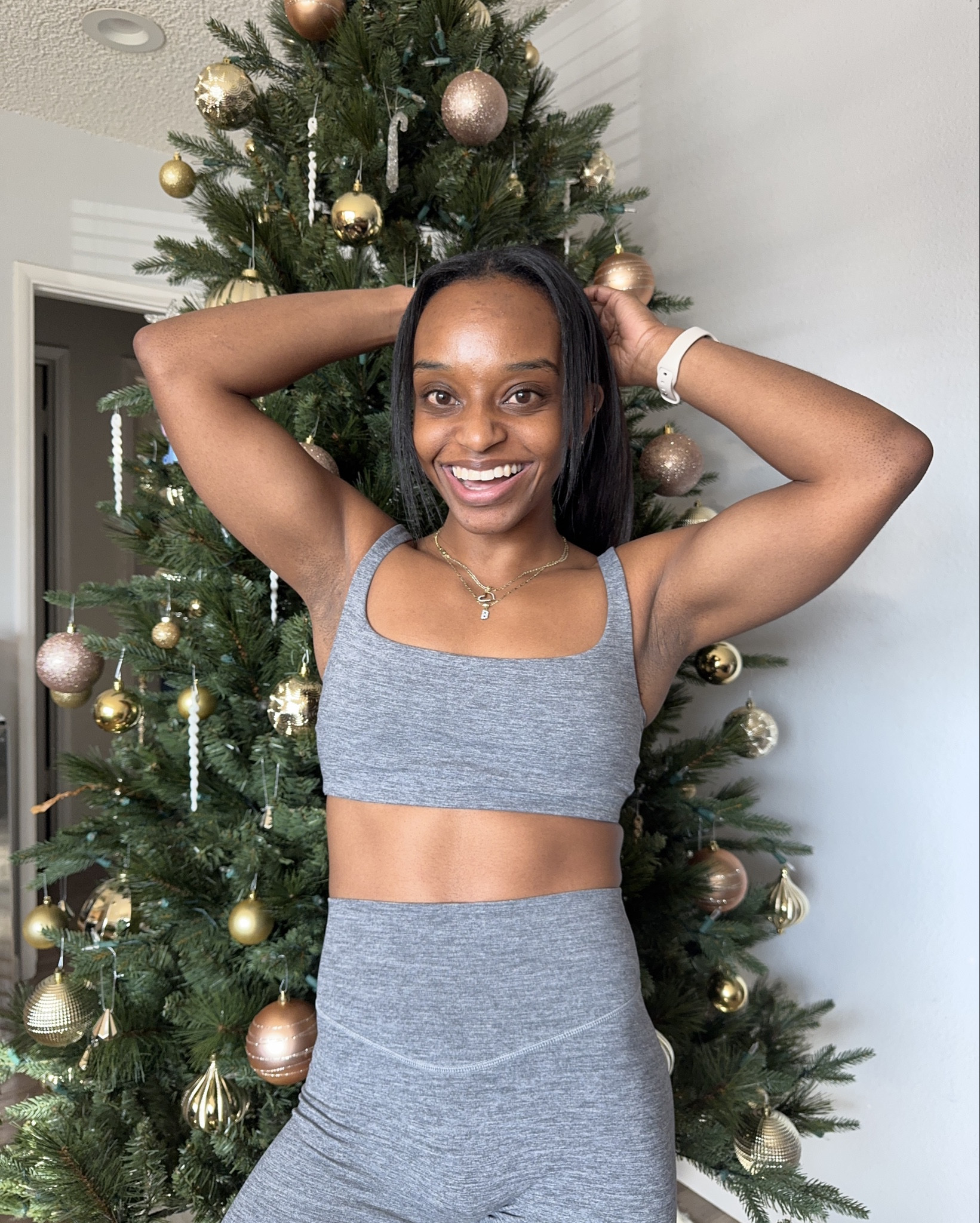 Winter Wonderland ❄️🤍💫
Perfect holiday daydream!! 

#LTKfitnessgoals #LTKHoliday #LTKActive