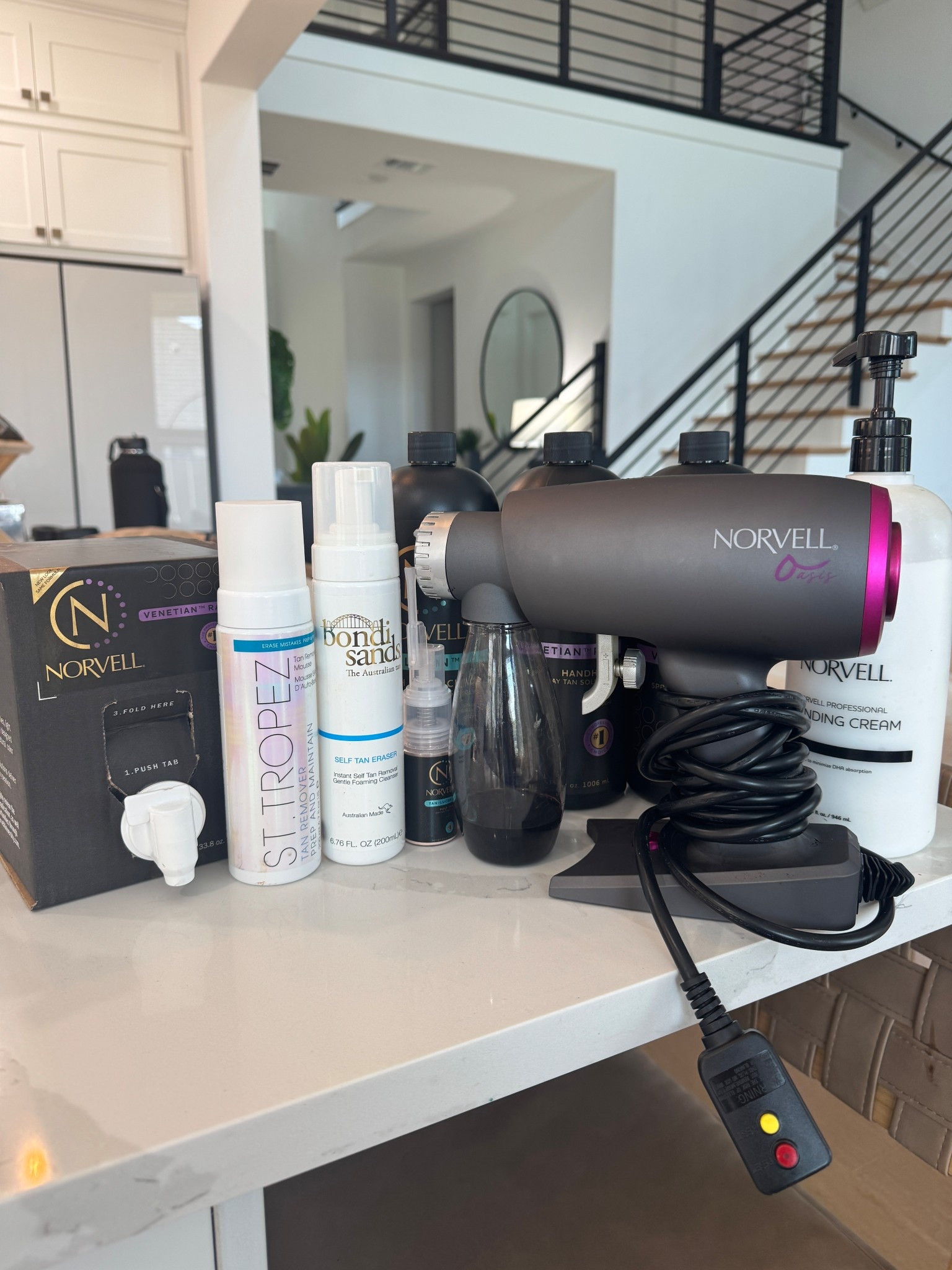 Norvelle Venetian At home spray tan gun machine and solution 

#LTKBeauty