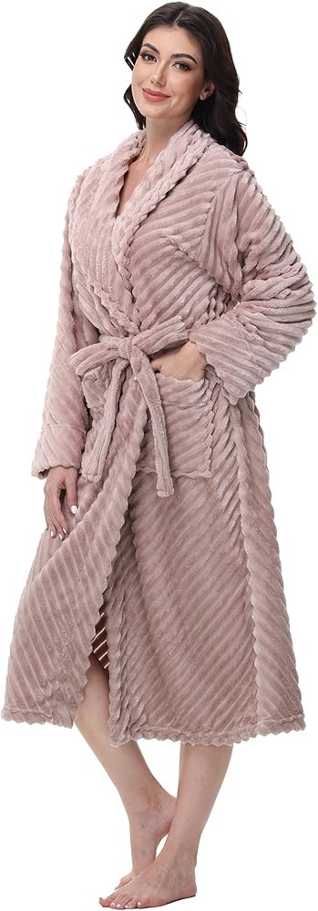 Yurhap Premium Robes for Women - Super Soft Cozy Fleece Womens Robe Plush Long Bathrobe | Amazon (US)