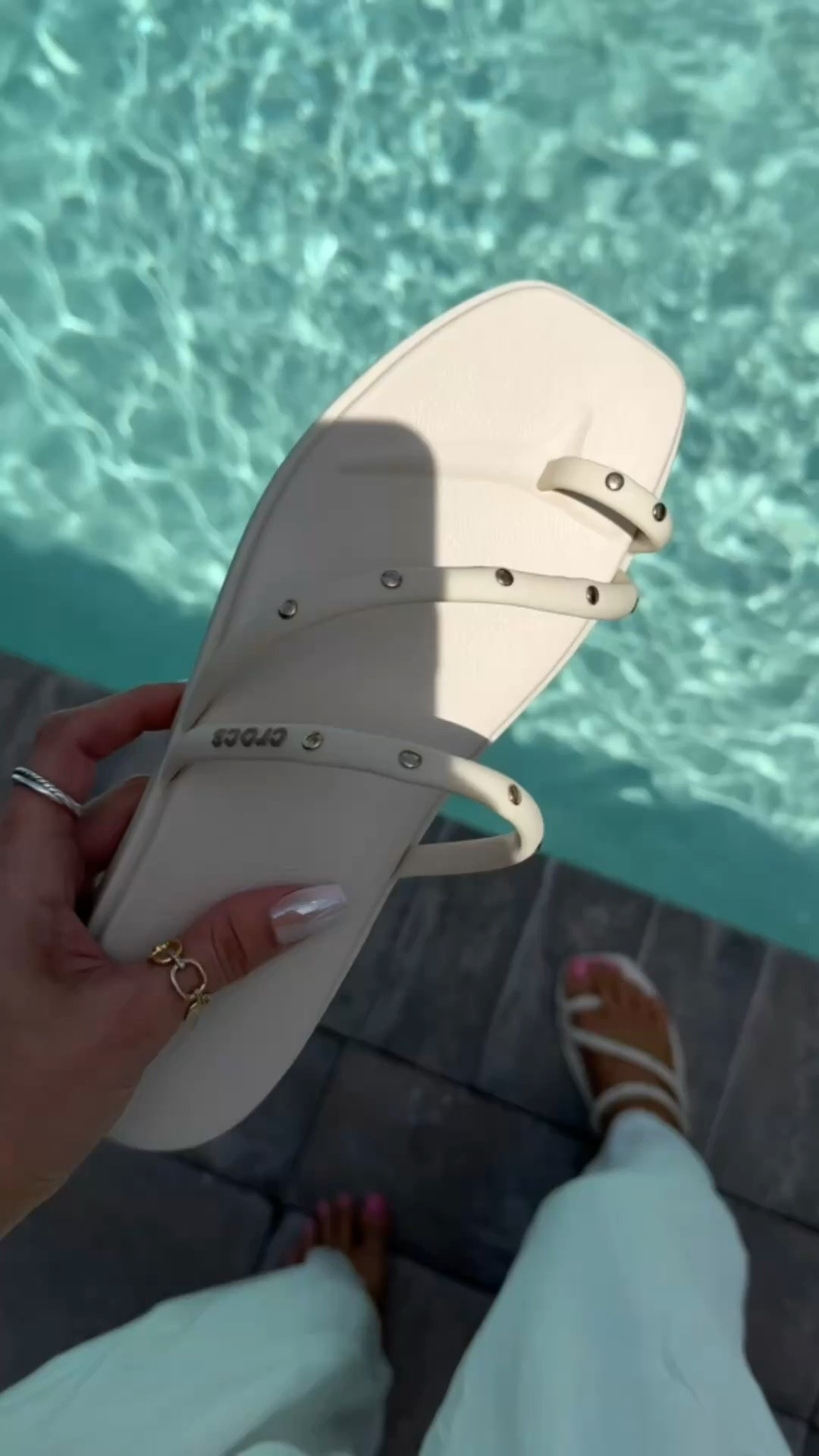 The obsession with these sandals continues 😅 @crocs