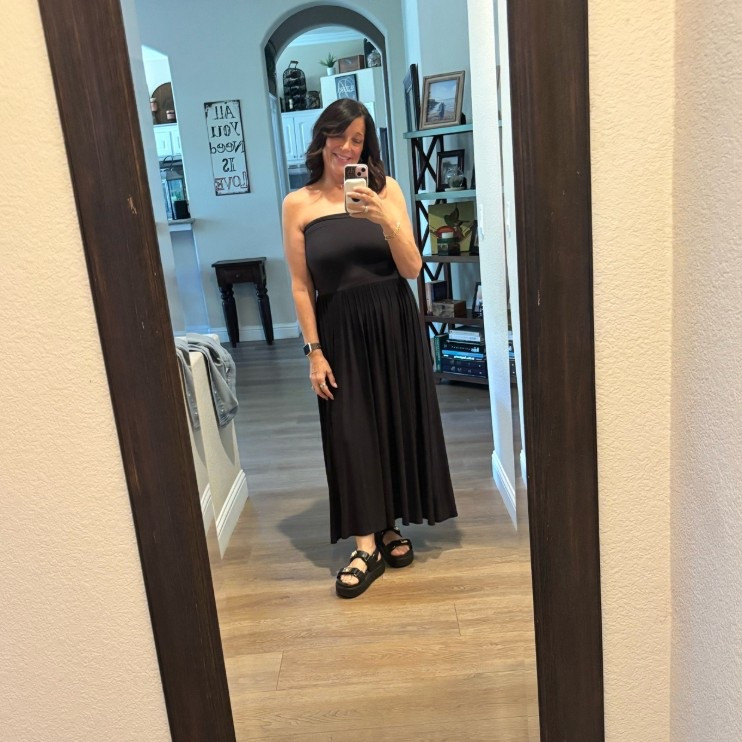 I love this Lululemon dress! So easy to wear! You can throw a jean jacket over it and wear it to work or buy itself out to dinner! Pair it with sneakers or sandals!

#LTKootd #LTKMidsize #LTKActive