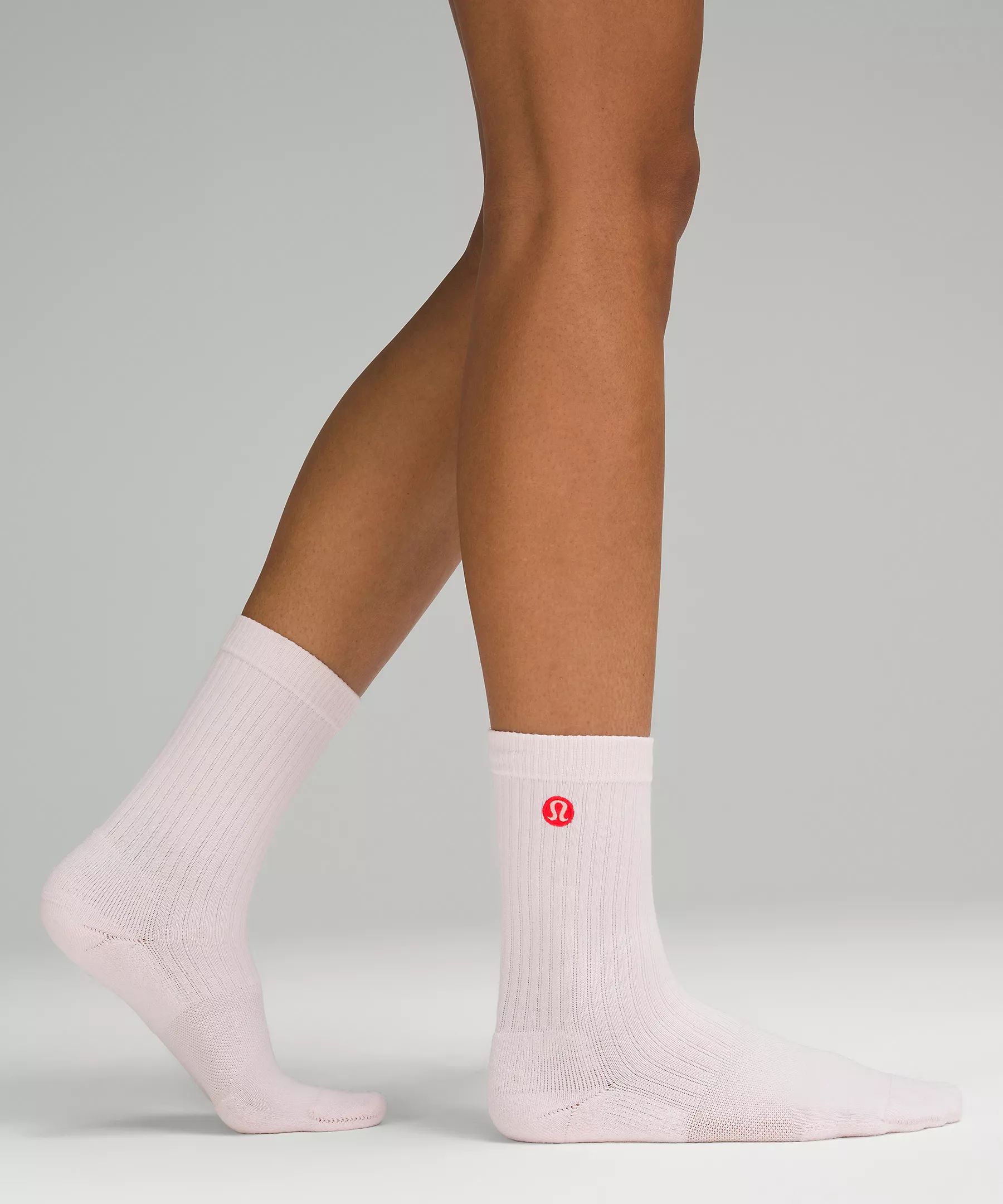 Women's Daily Stride Ribbed Comfort Crew Socks | Women's Socks | lululemon | Lululemon (US)