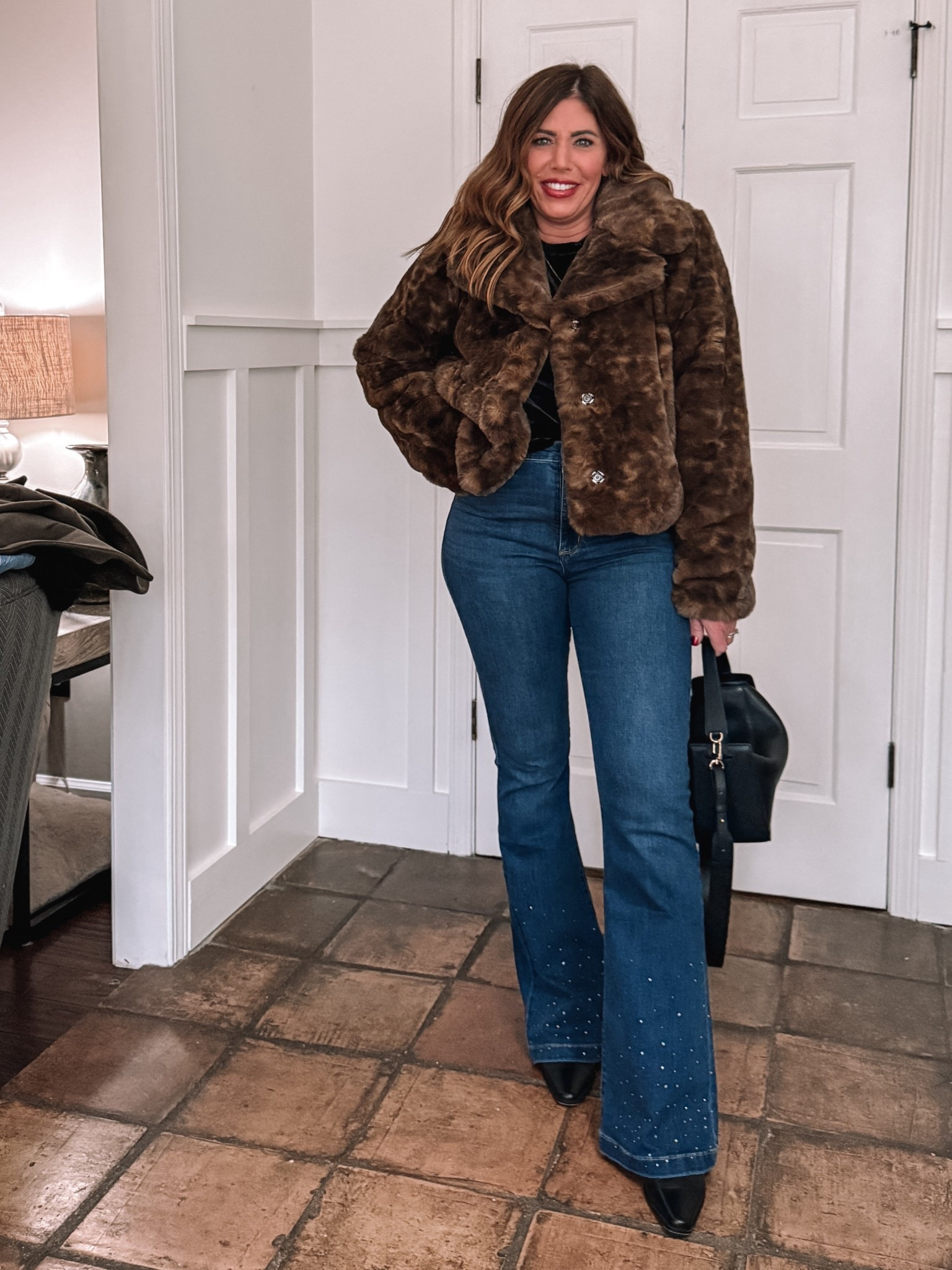 The cutest affordable dressy casual holiday outfit from Walmart and it’s all on sale too!!

Faux fur jacket is $39
I’m wearing a medium 

Studded flare jeans on sale for $22
I’m wearing an 8 long

Velvet tee is on sale under $17
I’m wearing a medium 



#LTKHoliday #LTKOver40 #LTKSaleAlert