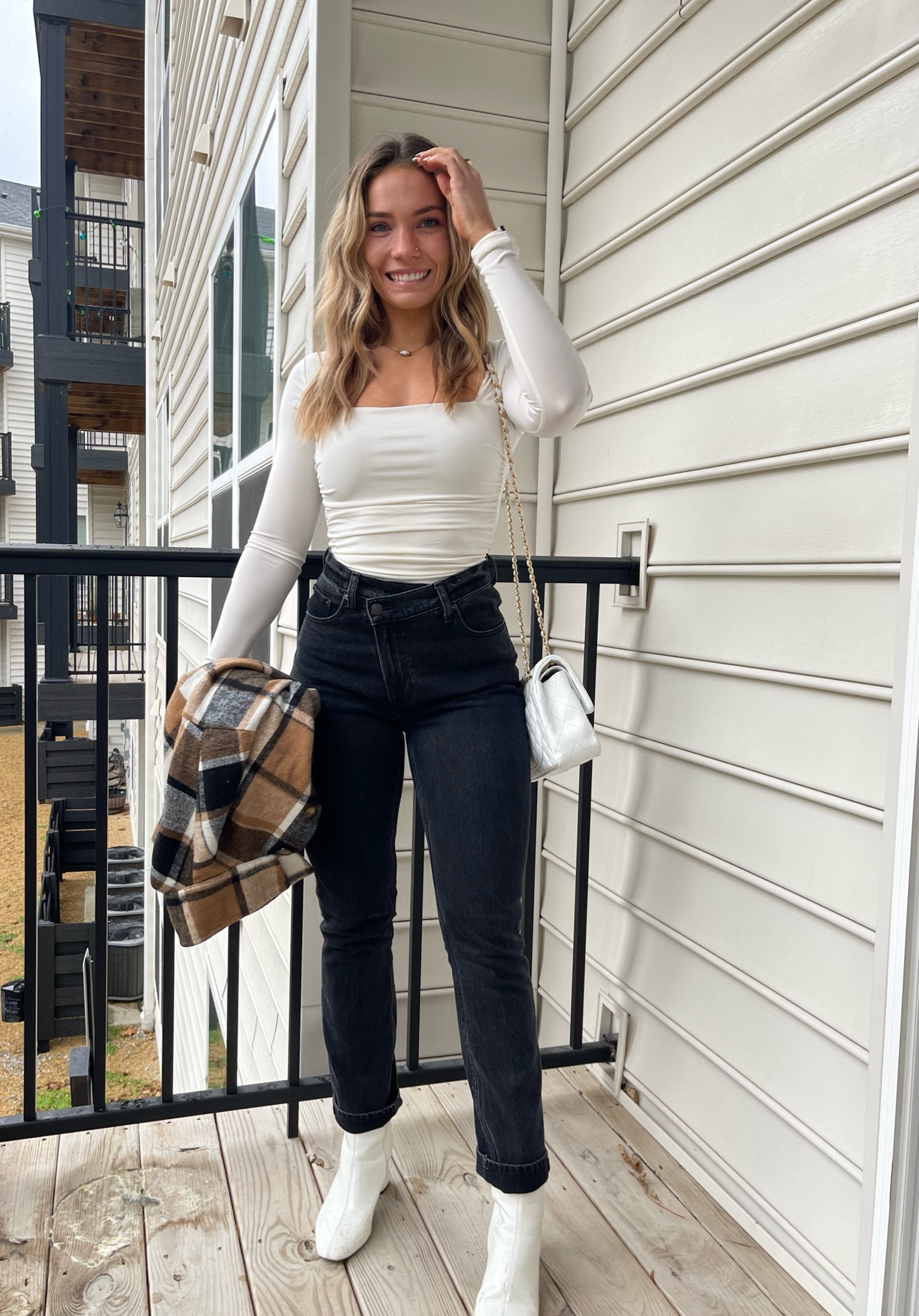 Abercrombie outfit 🤍🖤

#LTKcurves #LTKHoliday #LTKSeasonal