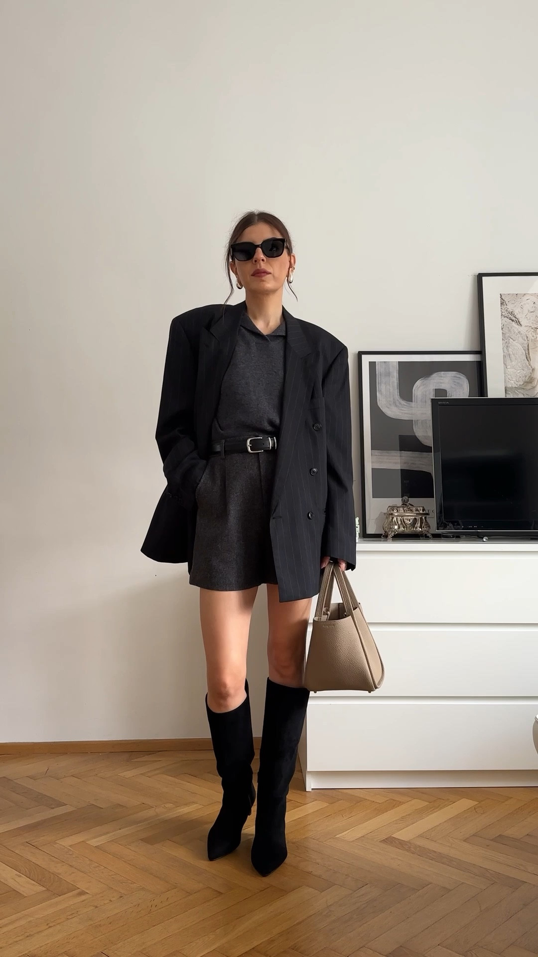 not gatekeeping these suede boots 🤍

#LTKStyleTip #LTKSeasonal #LTKItBag