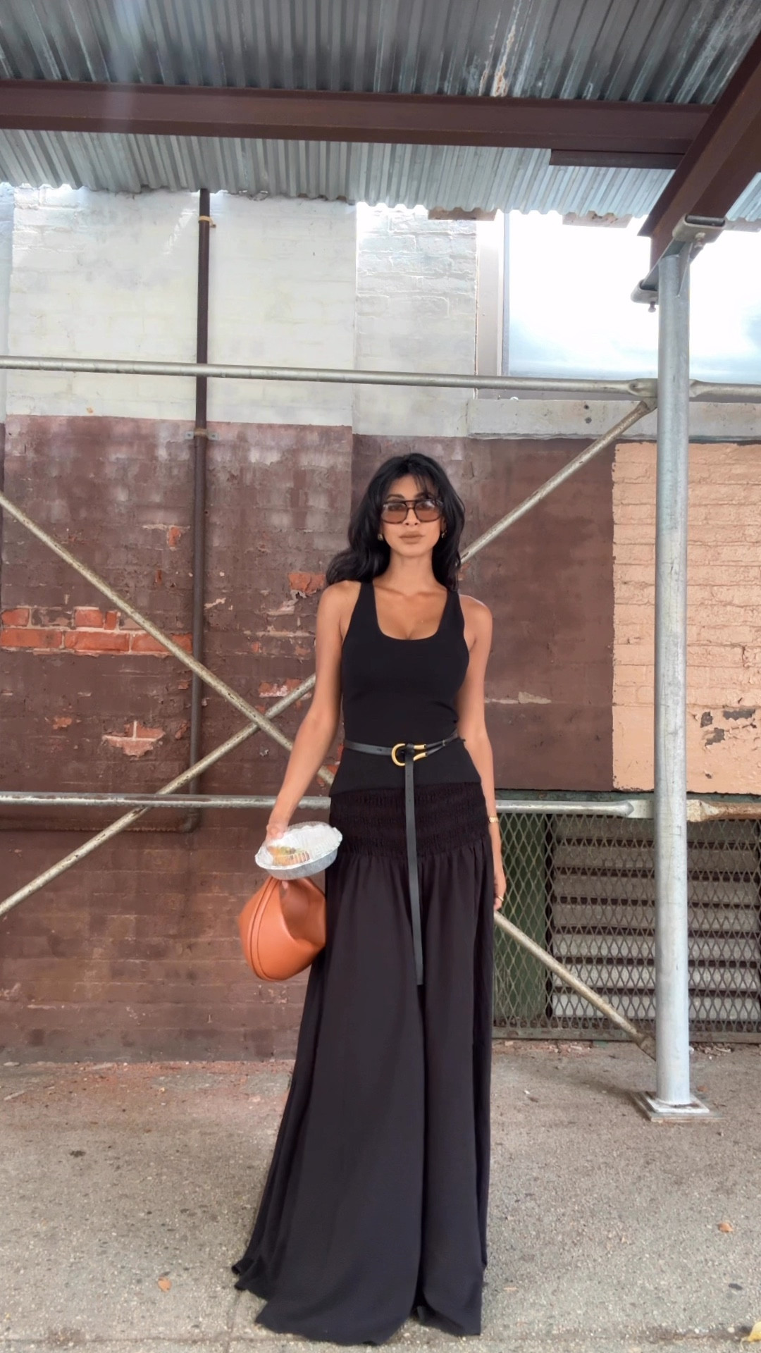 All black minimal fit from DISSH! 

#LTKFindsUnder50 #LTKFindsUnder100 #LTKStyleTip