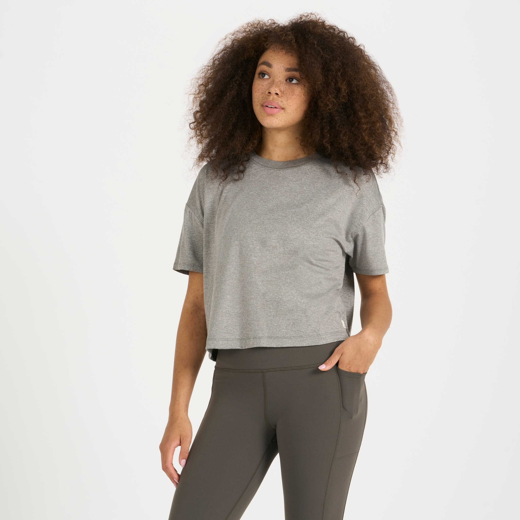 Energy Tee | Heather Grey | Vuori Clothing
