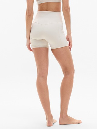 Salutation Stash High Rise 5 Short | Athleta | Athleta