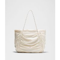 Ruched Tote Bag 24L | Lululemon (US)