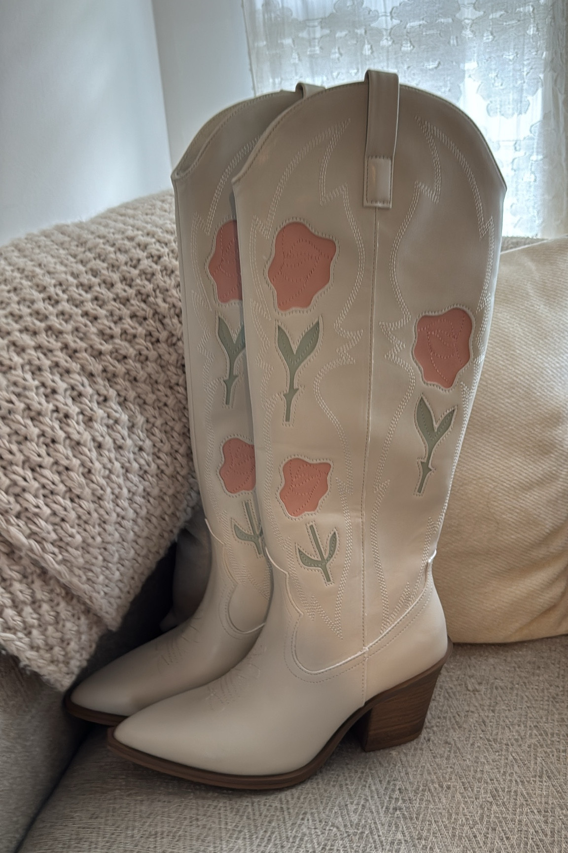 The cutest spring boots with memory foam! 

#LTKSeasonal #LTKStyleTip #LTKShoeCrush