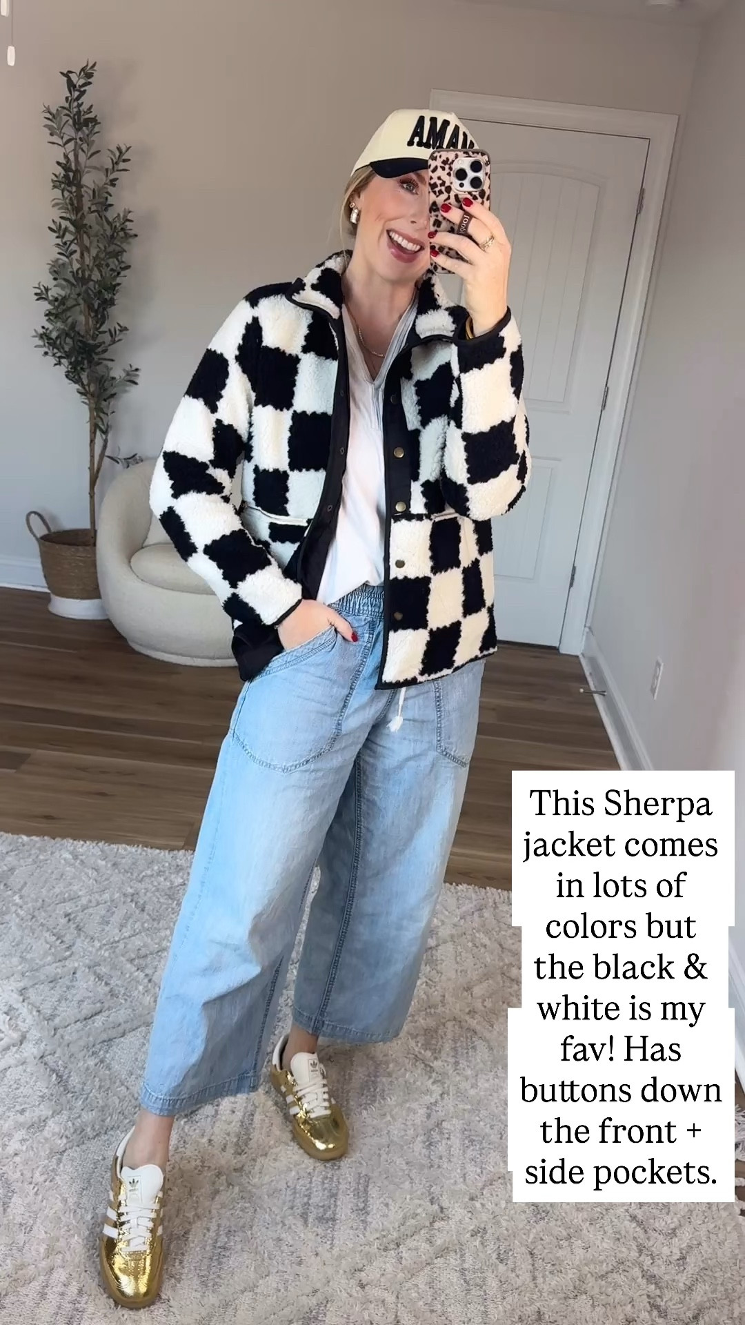Amazon try on, black and white Sherpa jacket 

Small 

#LTKFindsUnder50 #LTKootd