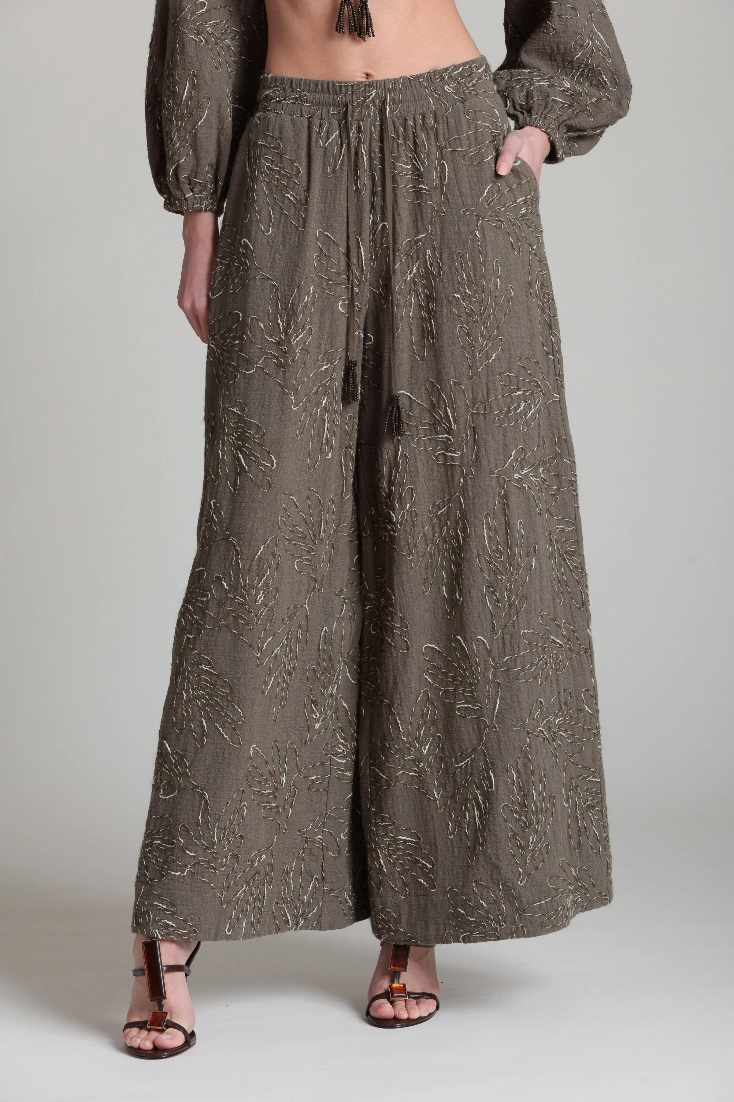 Embroidered  Wide Leg Palazzo Pants | Avec Les Filles