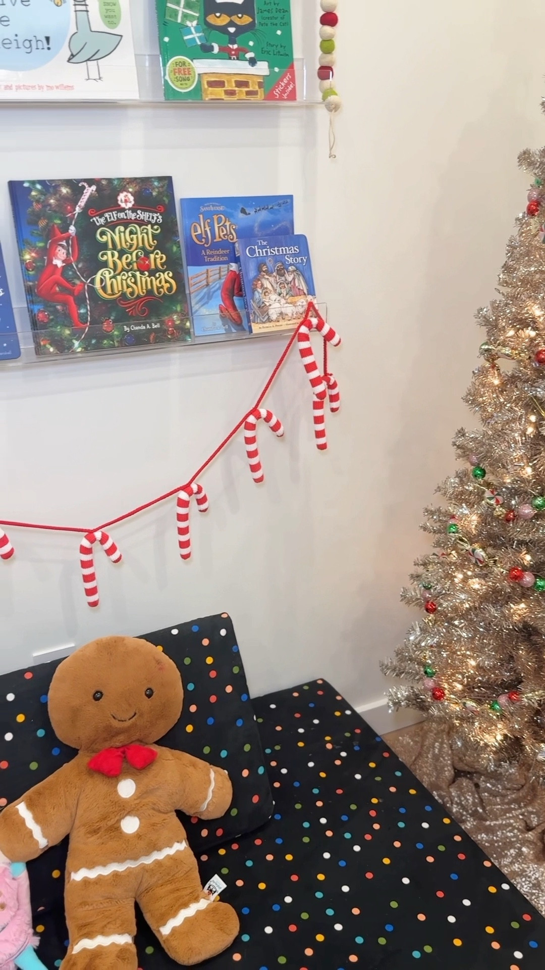 Kids Christmas playroom! 

#LTKHoliday